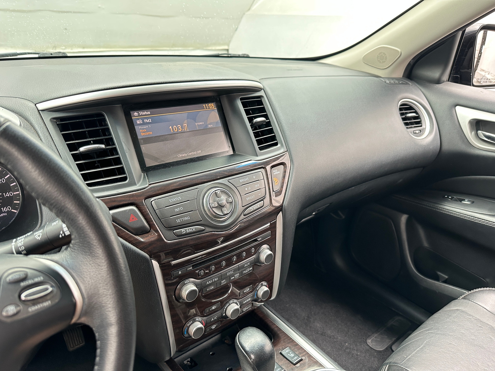 Thumbnail: 2014 Nissan Pathfinder - 3