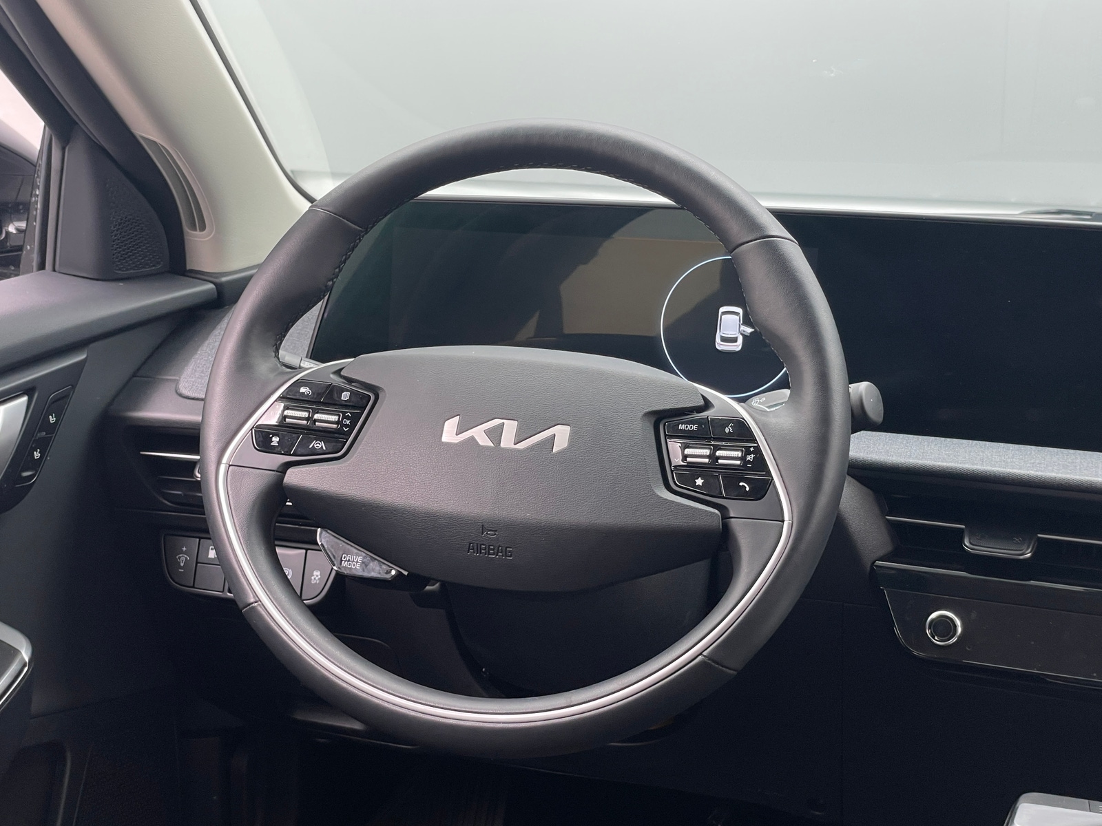 Thumbnail: 2024 Kia EV6 - 4