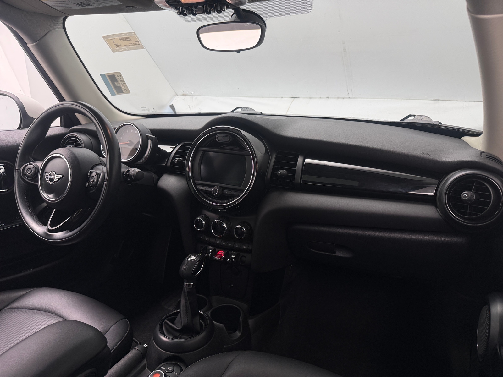 Thumbnail: 2019 MINI Cooper Hardtop - 2