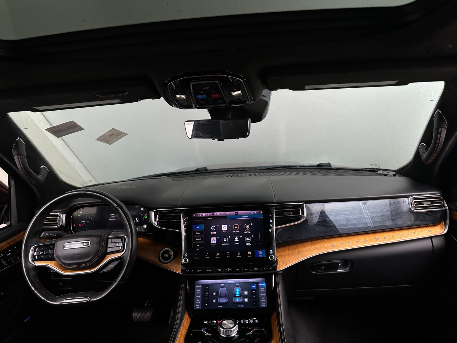 Thumbnail: 2022 Jeep Grand Wagoneer - 2