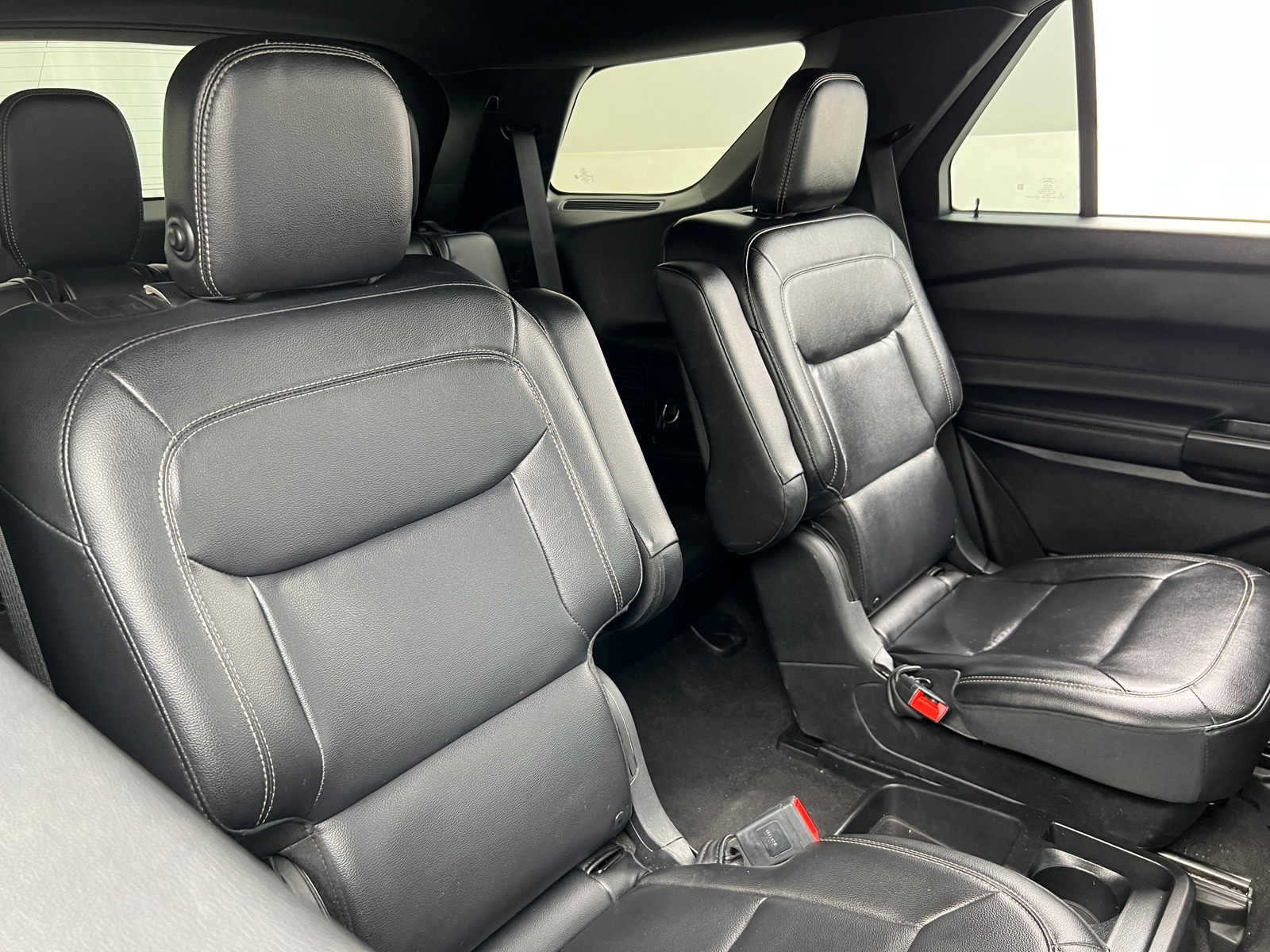 Thumbnail: 2020 Ford Explorer - 5