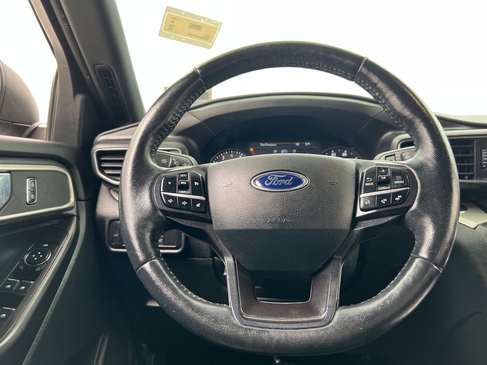 Thumbnail: 2020 Ford Explorer - 4
