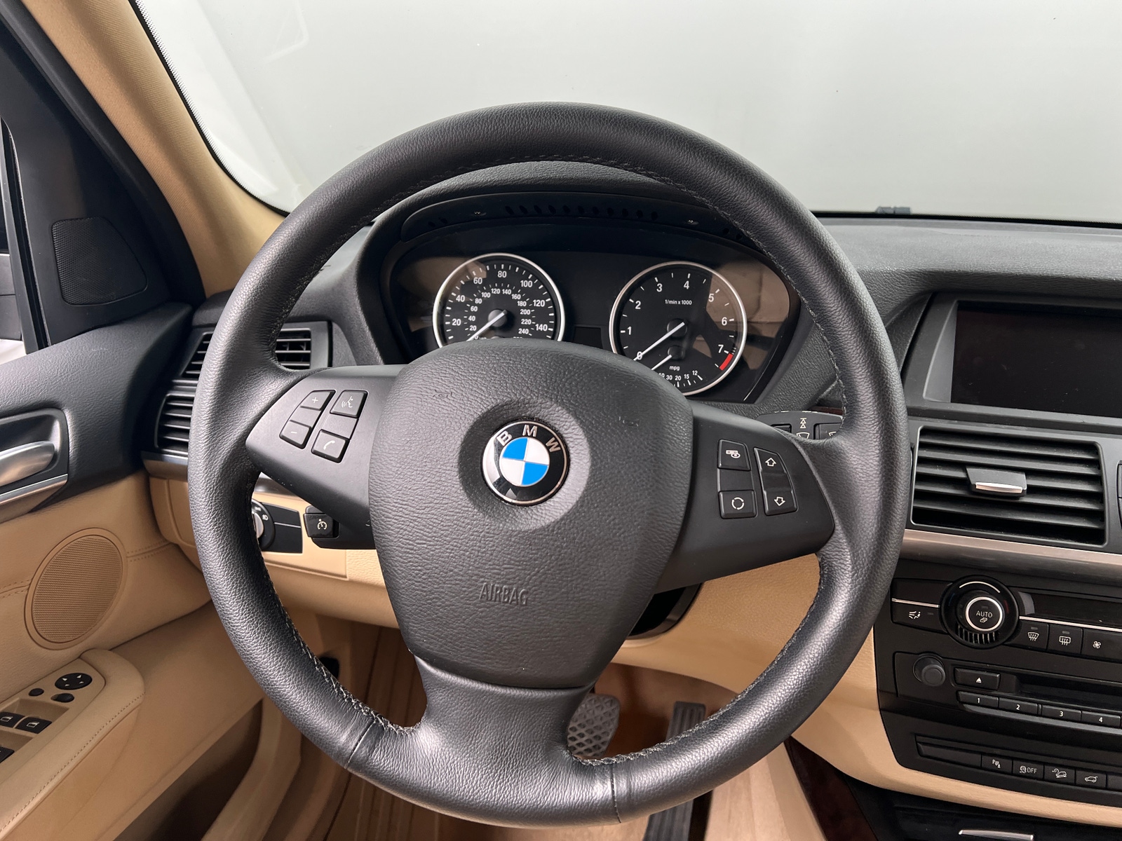 Thumbnail: 2011 BMW X5 - 4
