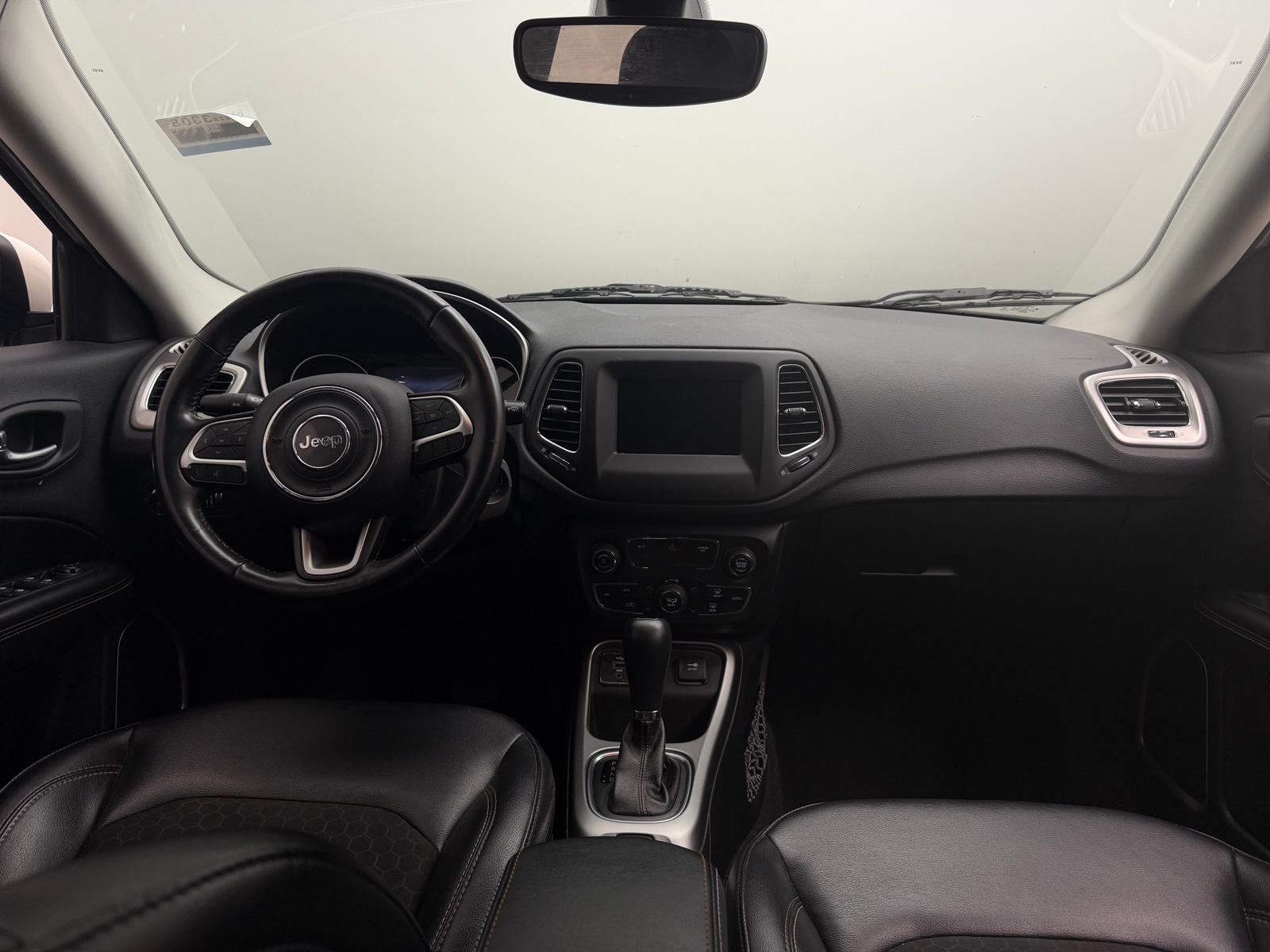 Thumbnail: 2018 Jeep Compass - 3