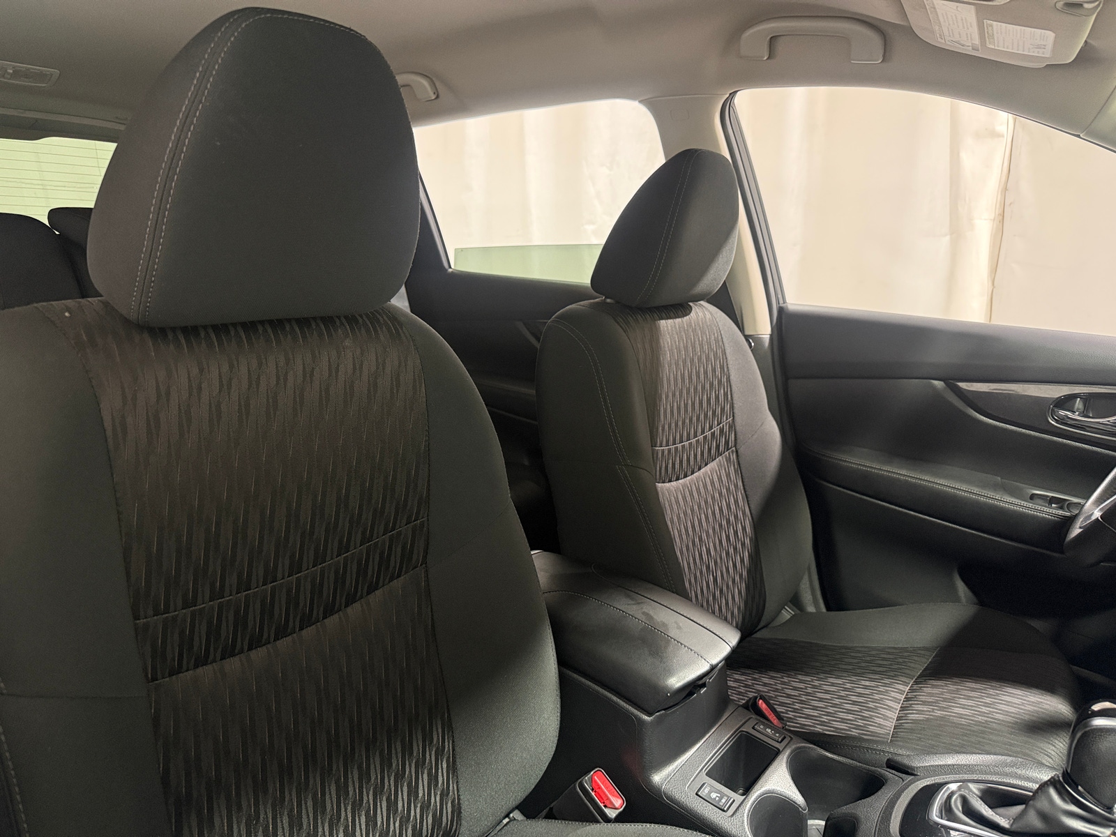 Thumbnail: 2019 Nissan Rogue - 2