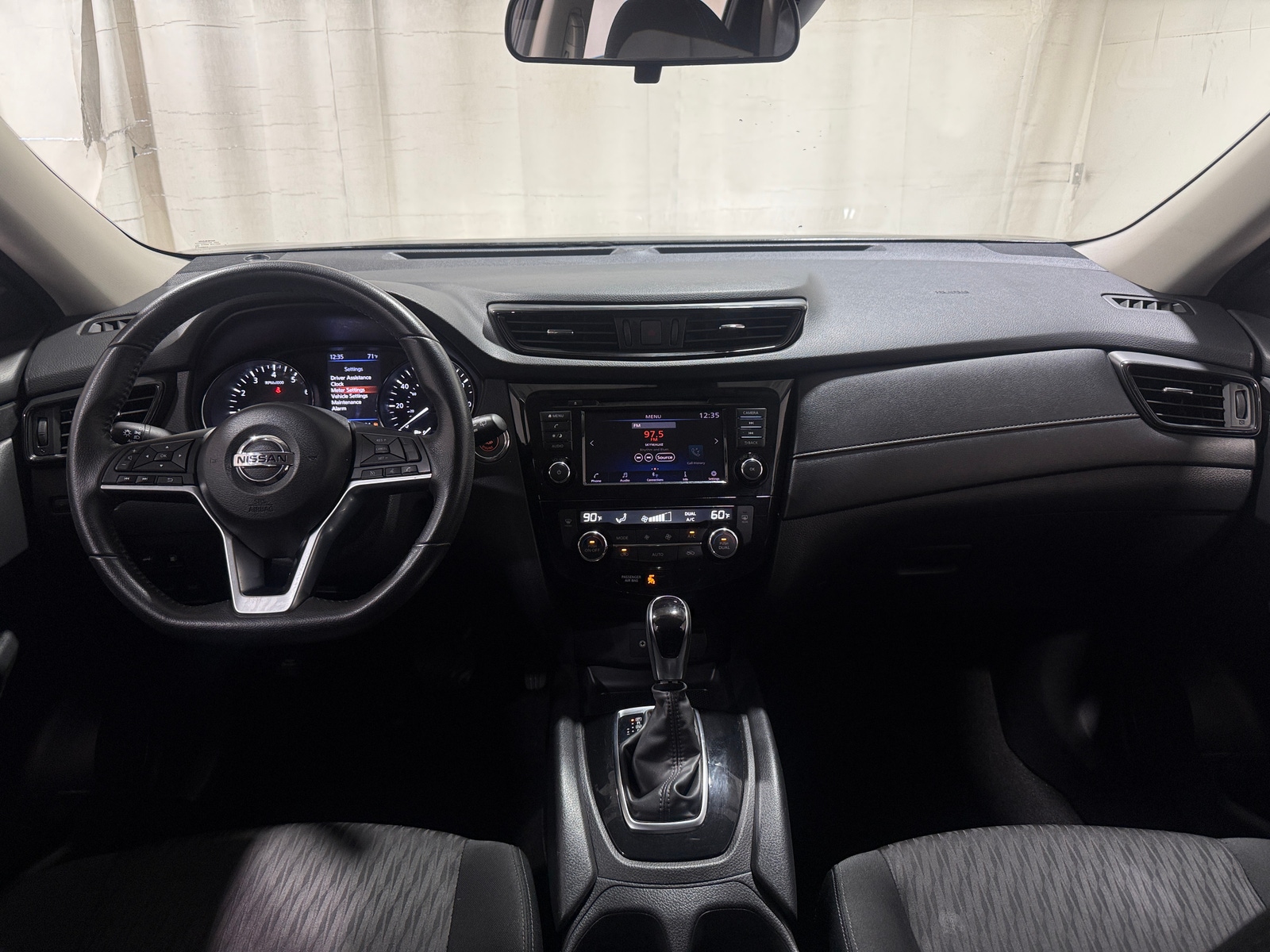 Thumbnail: 2019 Nissan Rogue - 3
