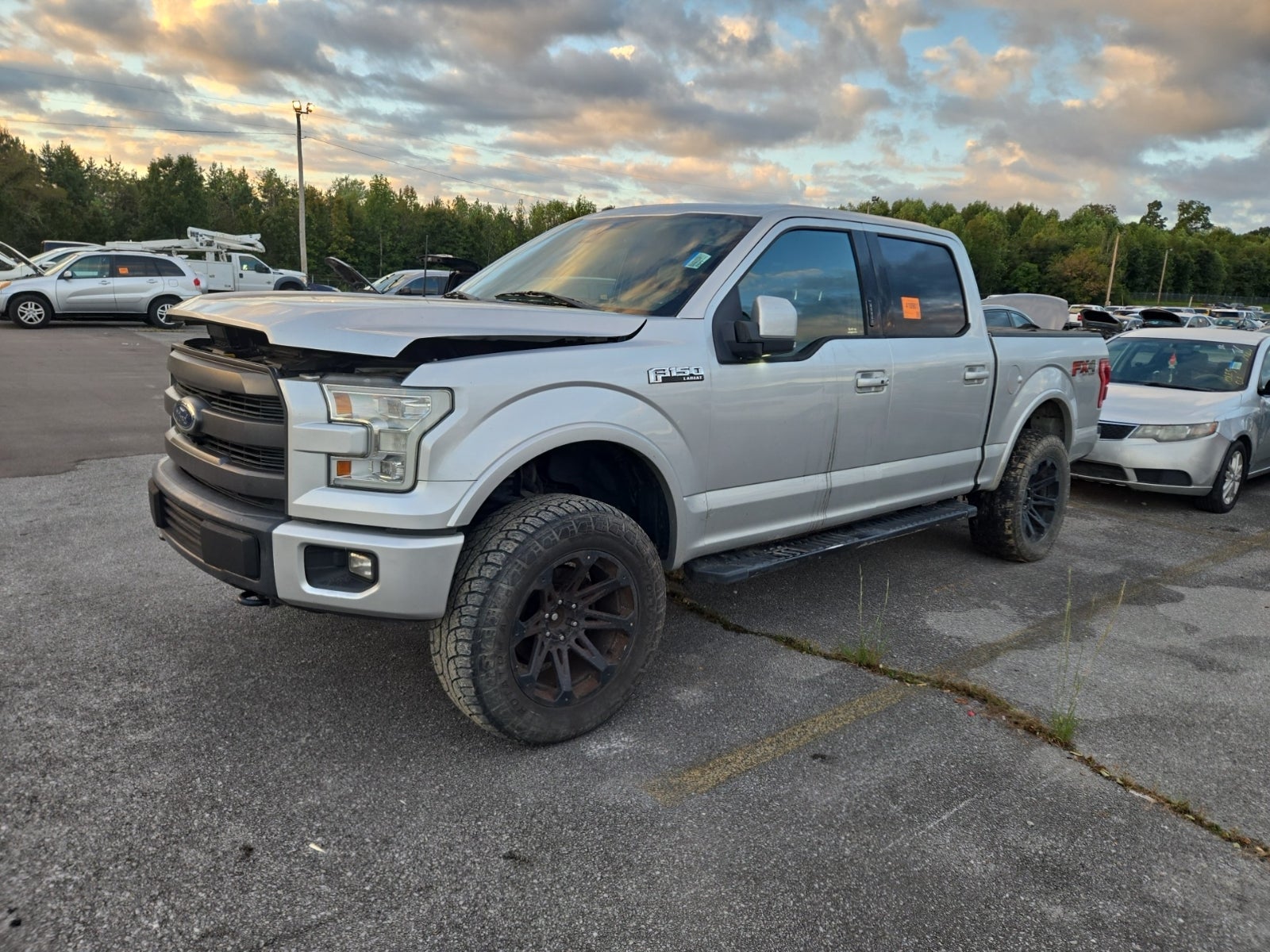 2015 Ford F-150 4WD Supercrew 145" Lariat