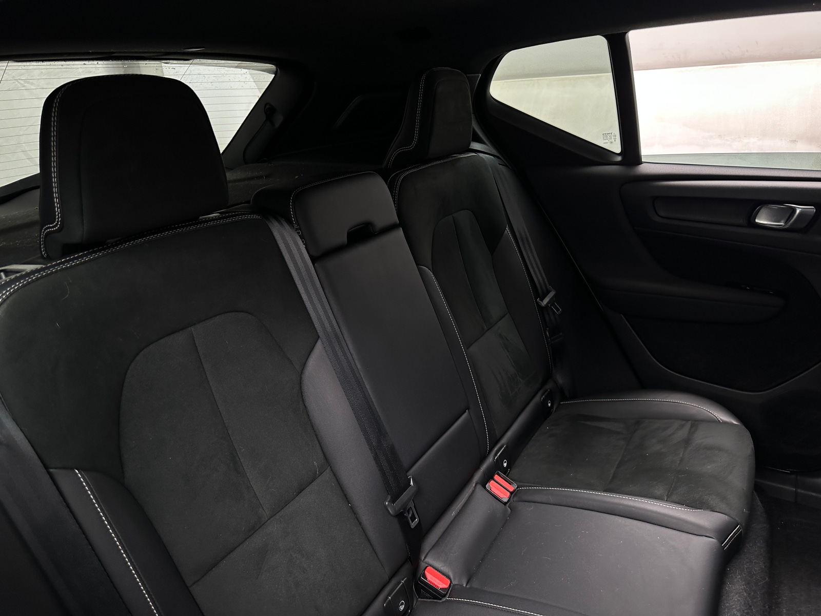 Thumbnail: 2021 Volvo XC40 - 5