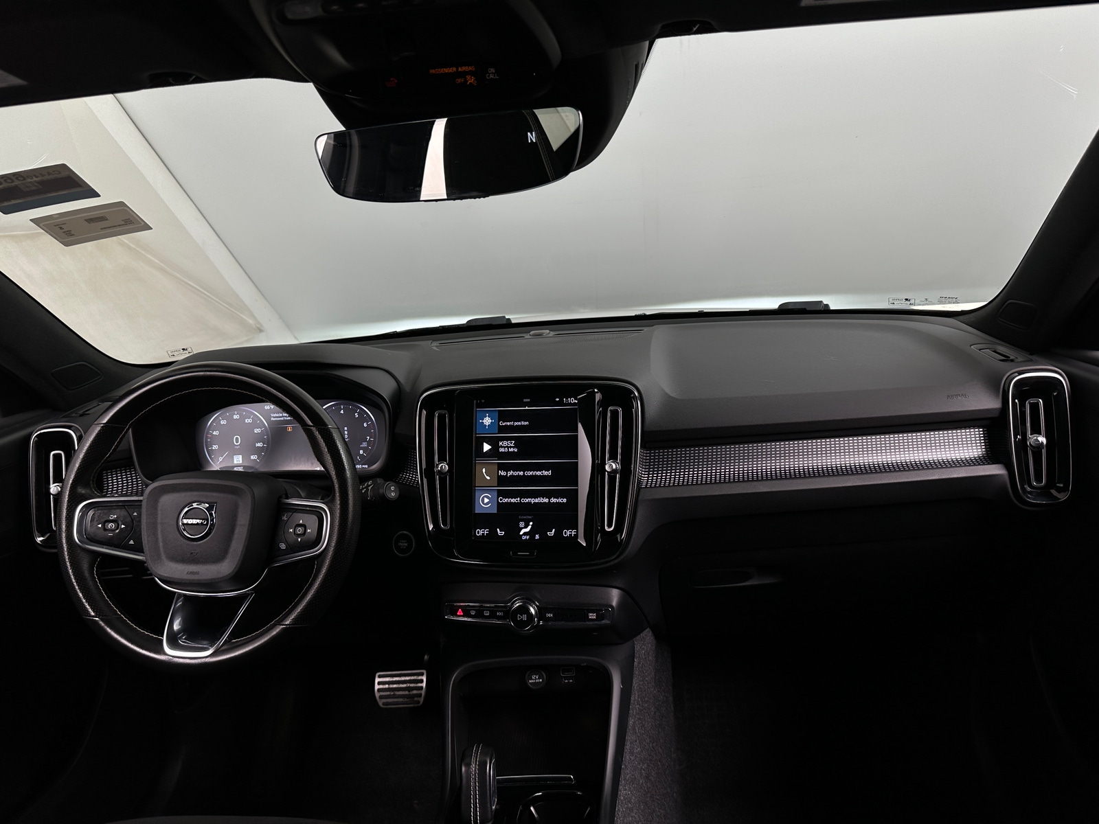 Thumbnail: 2021 Volvo XC40 - 2