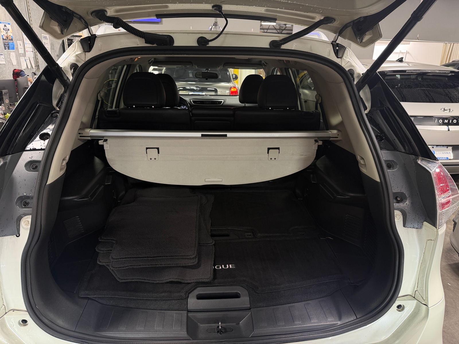 Thumbnail: 2015 Nissan Rogue - 6