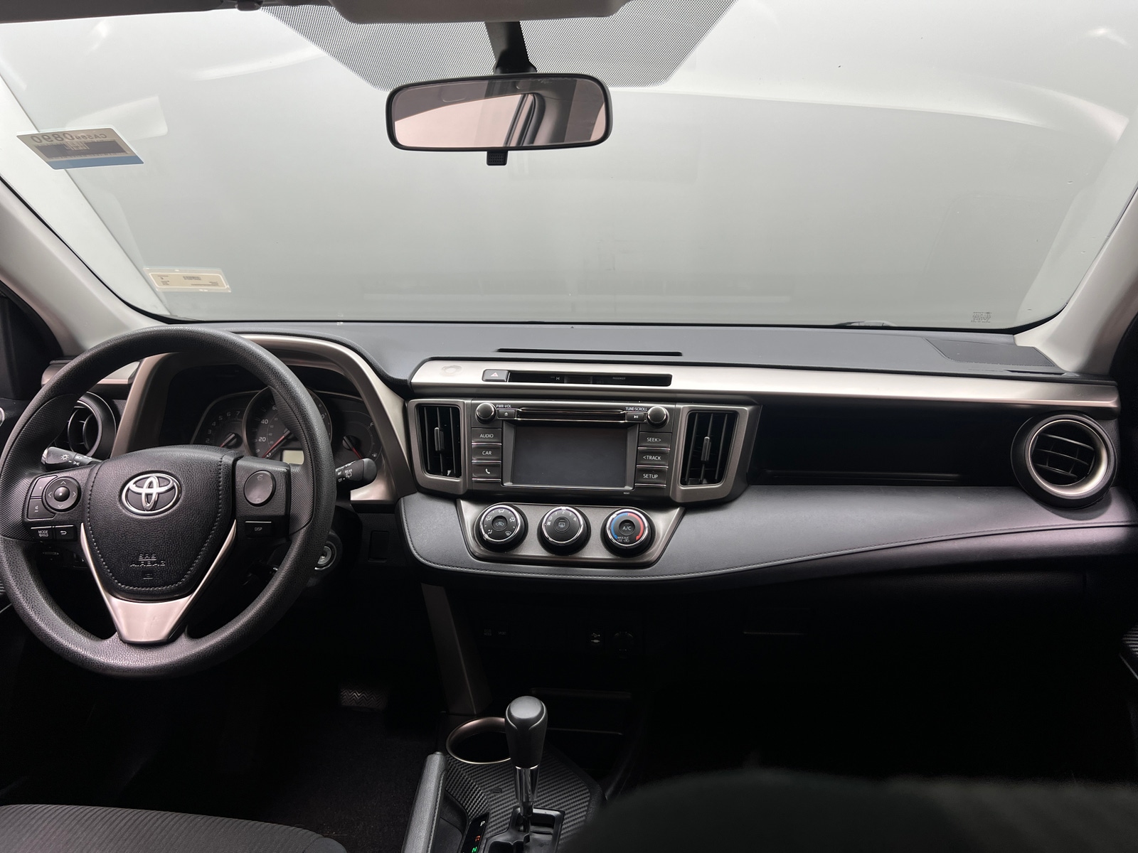 Thumbnail: 2015 Toyota RAV4 - 3