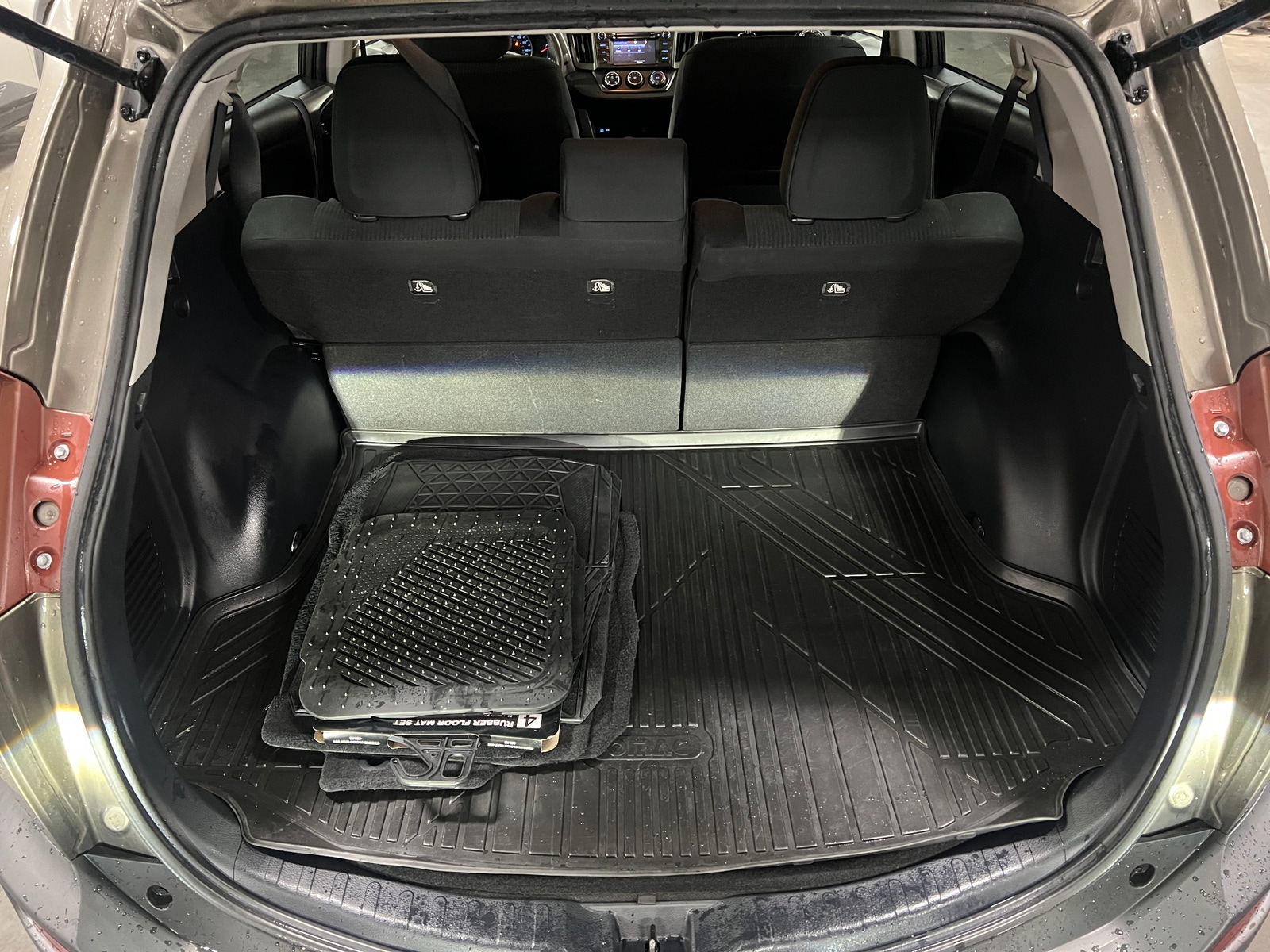 Thumbnail: 2015 Toyota RAV4 - 7