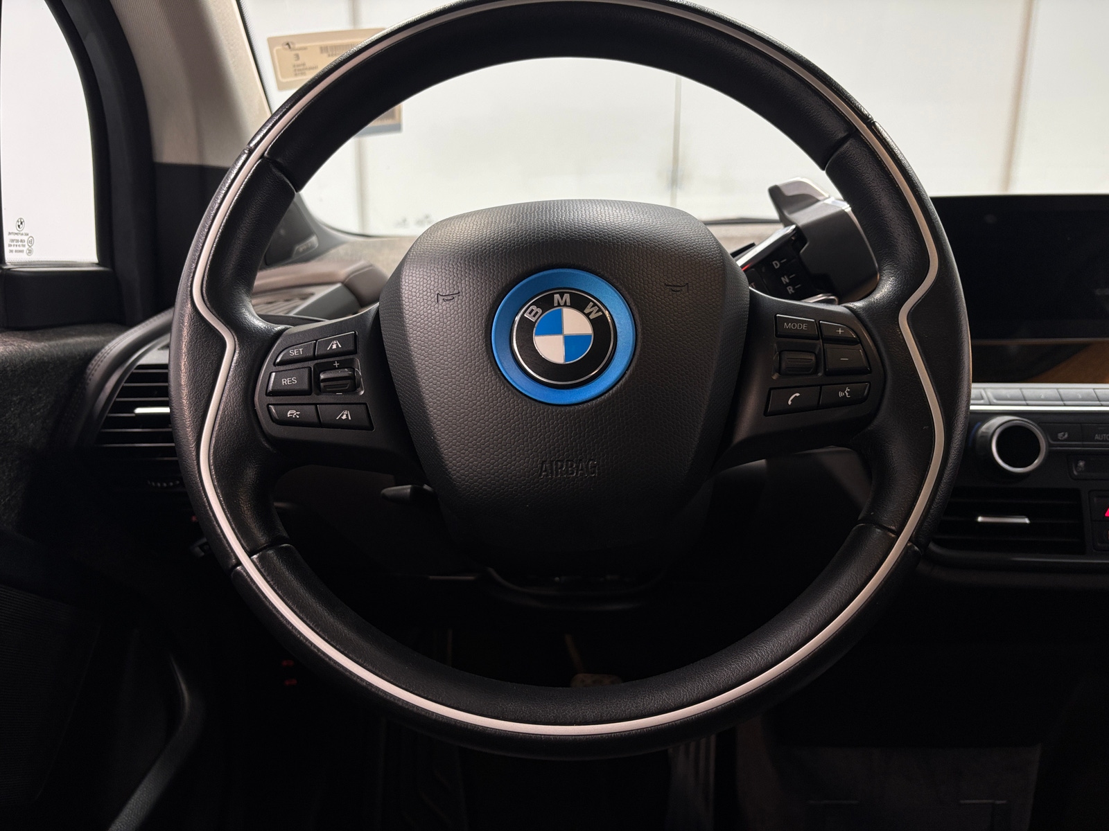 Thumbnail: 2018 BMW i3 - 4