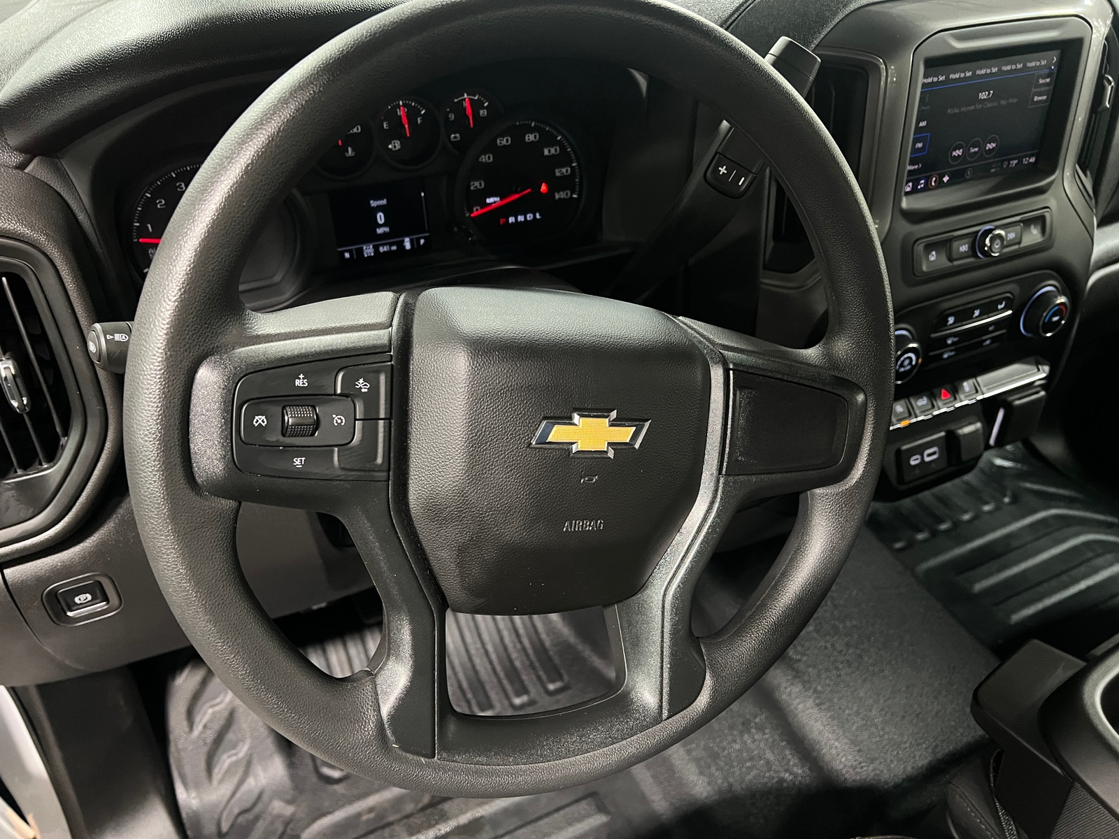 Thumbnail: 2025 Chevrolet Silverado 1500 - 4