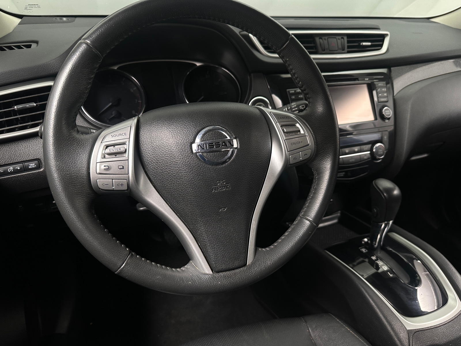 Thumbnail: 2015 Nissan Rogue - 4