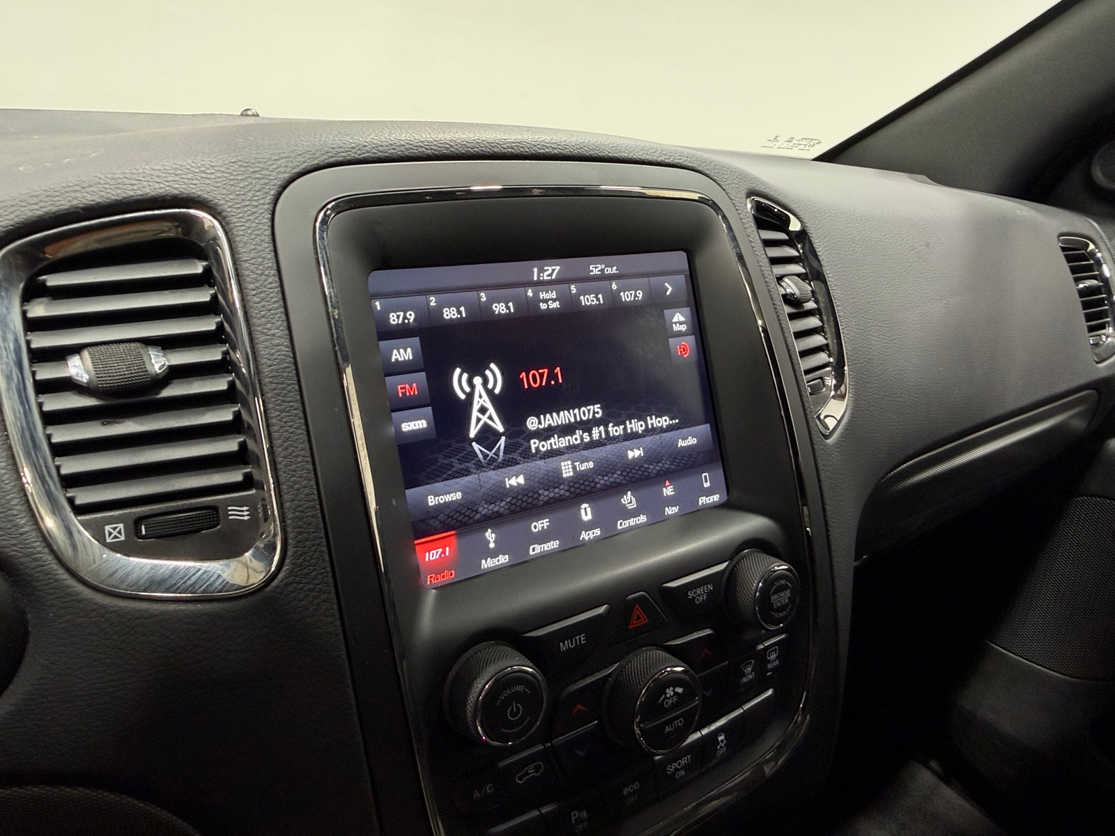 Thumbnail: 2018 Dodge Durango - 3