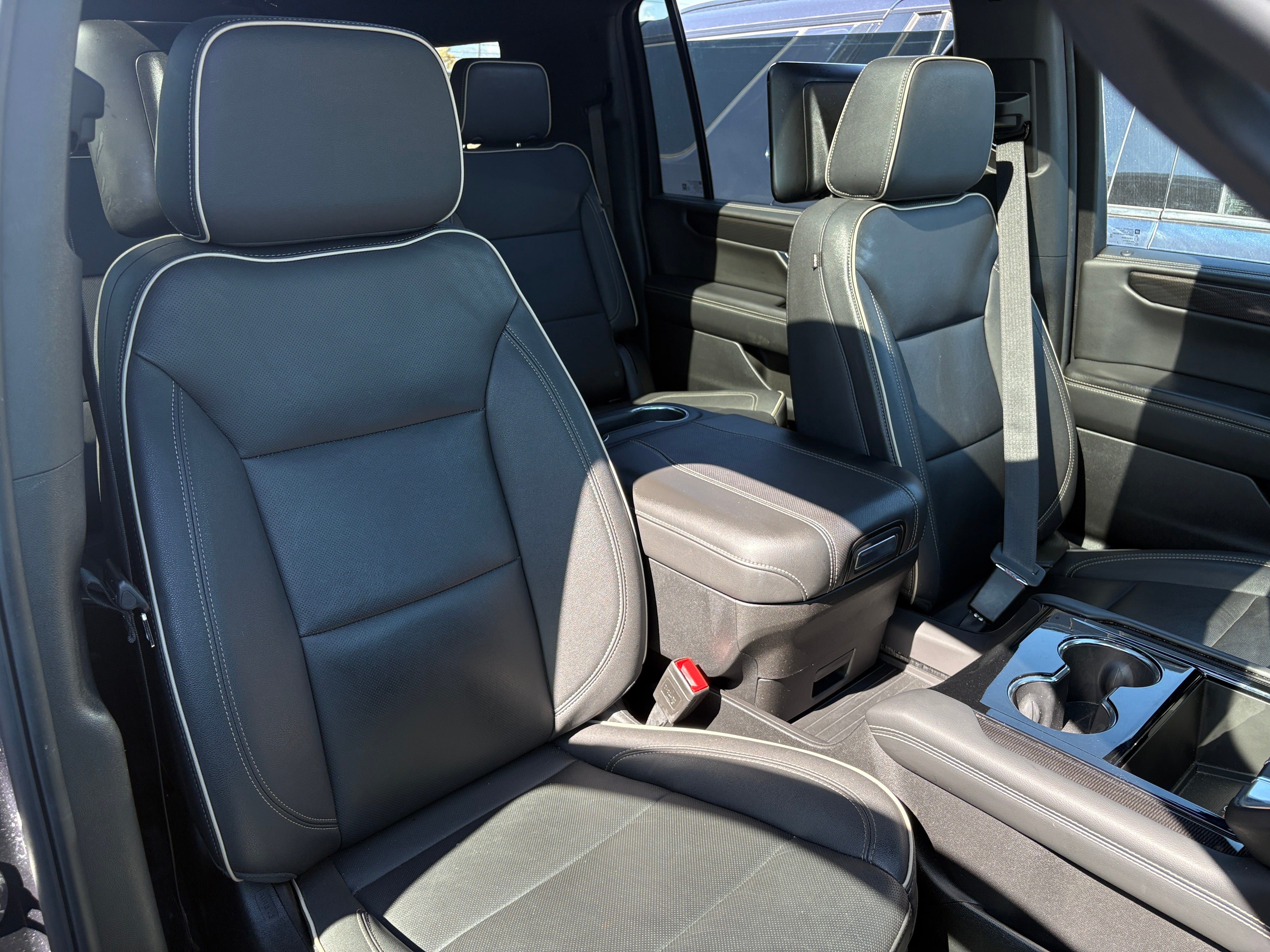 2025 GMC Yukon XL Elevation