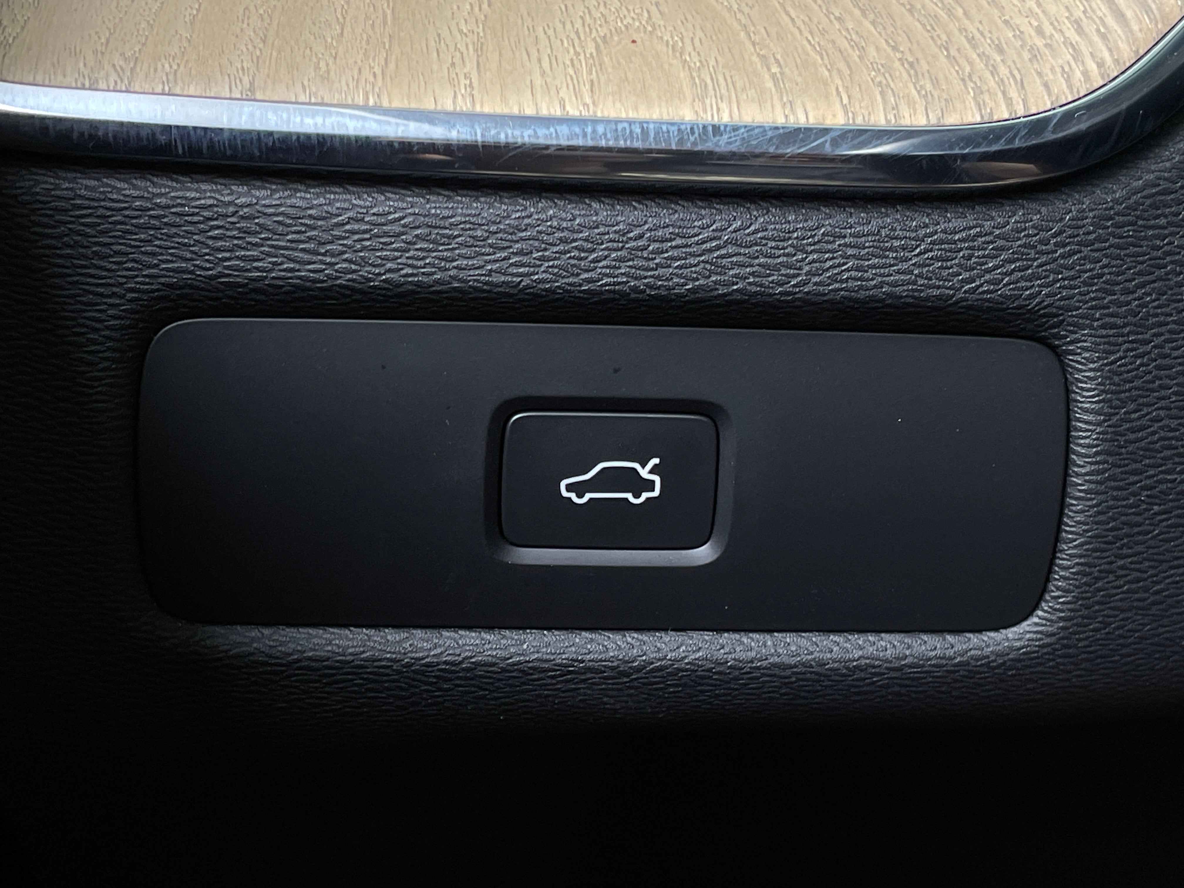2026 Volvo XC60 Plus - Photo 10
