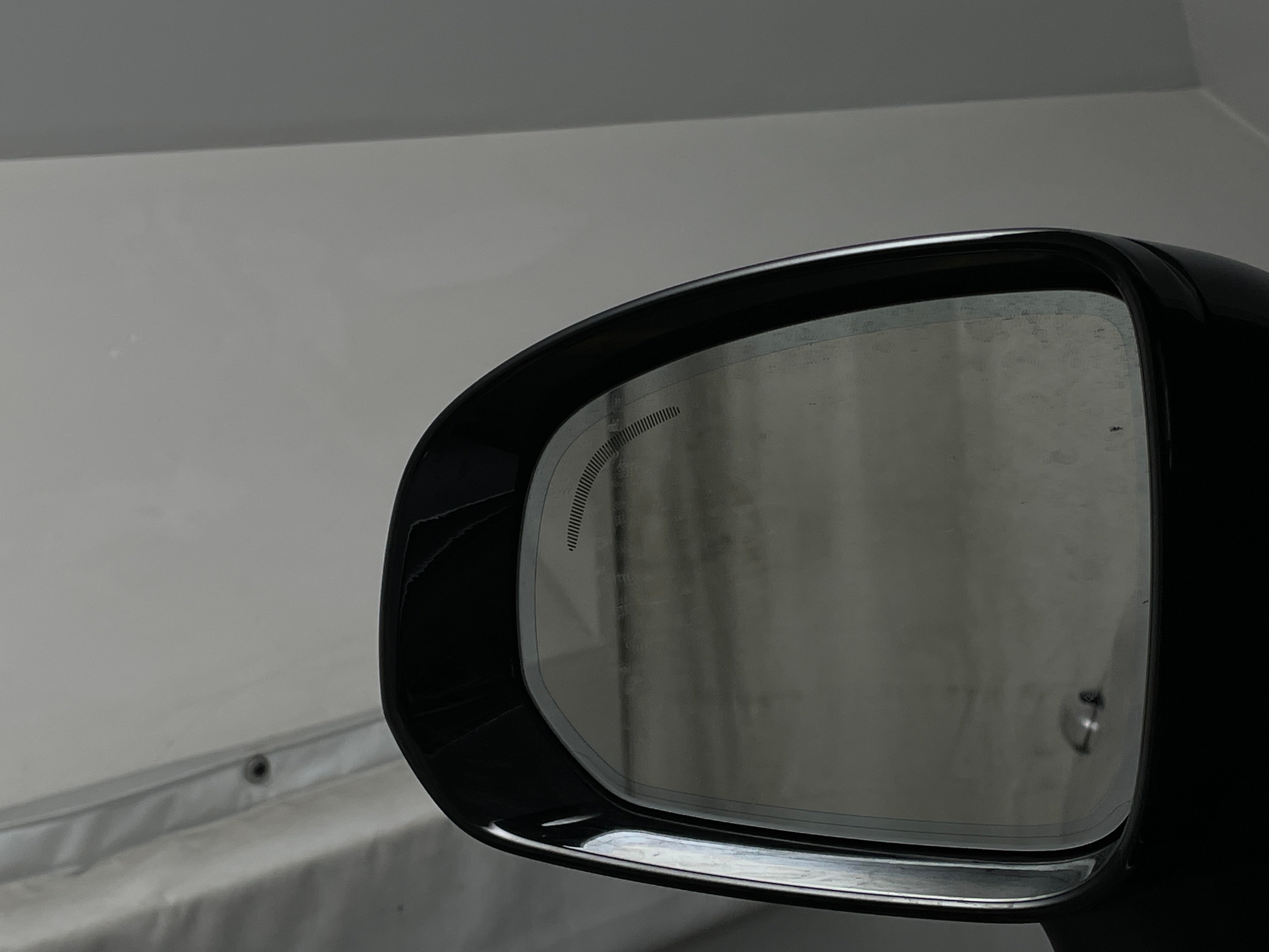 2026 Volvo XC60 Plus - Photo 11