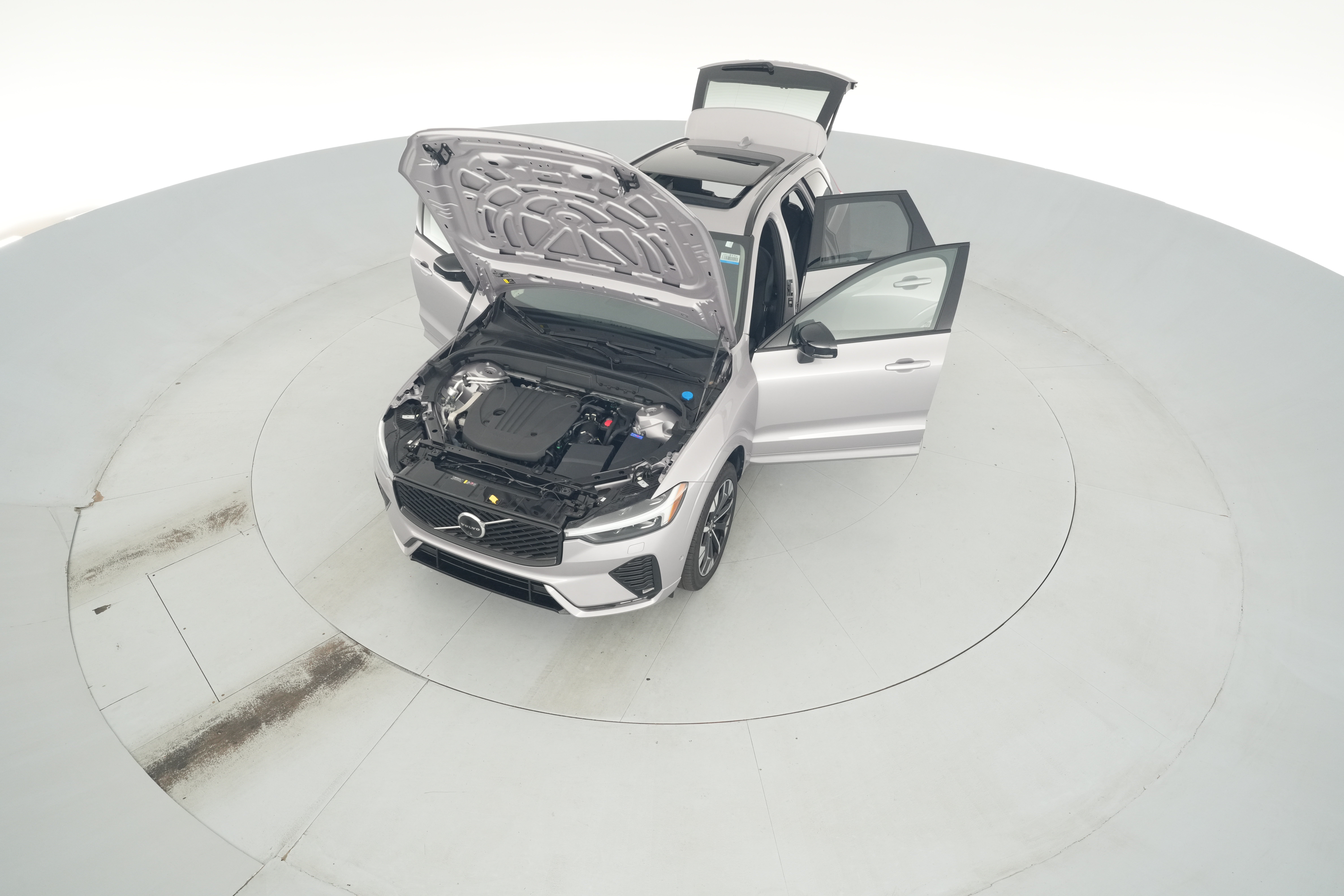 2026 Volvo XC60 Plus - Photo 44