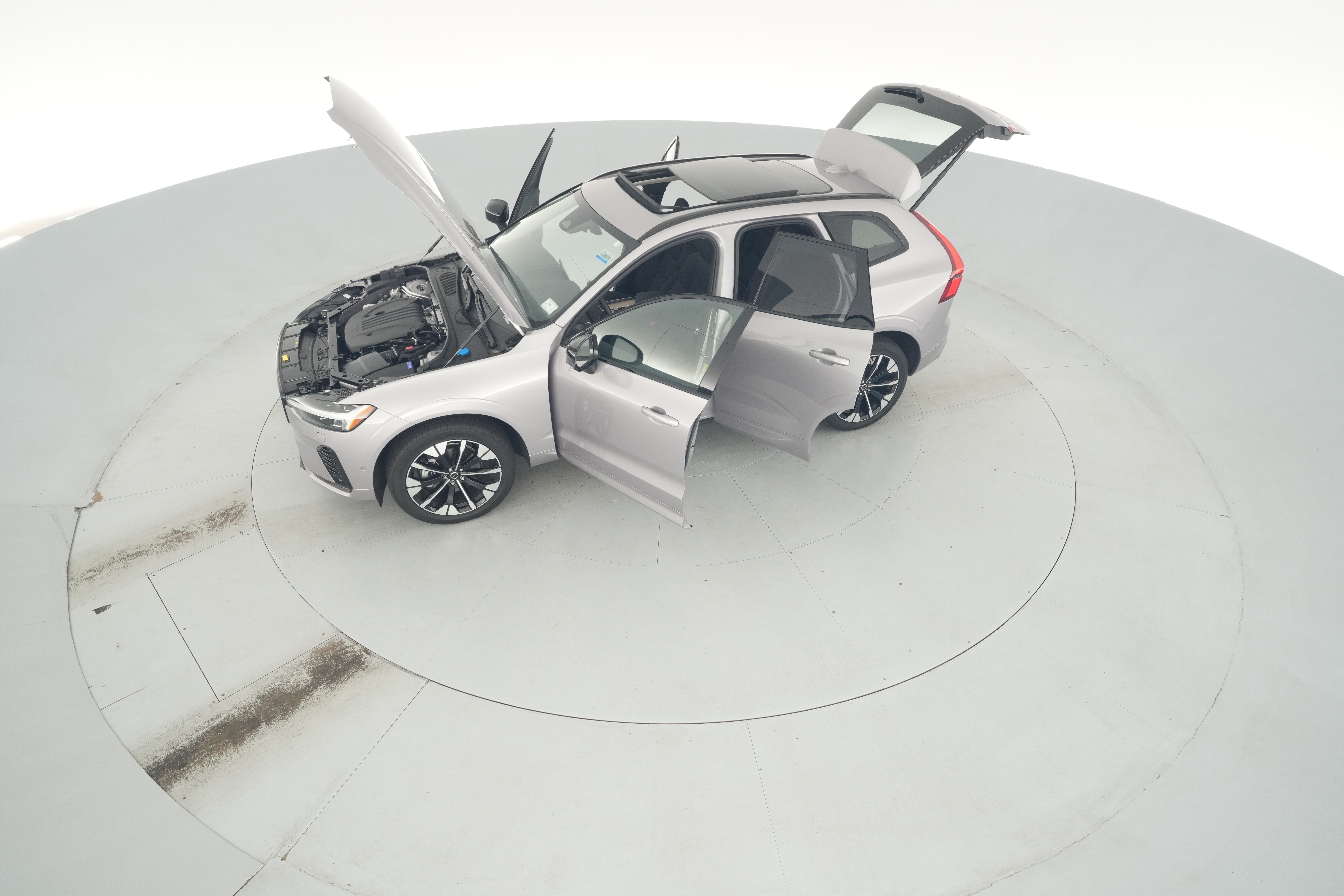2026 Volvo XC60 Plus - Photo 46