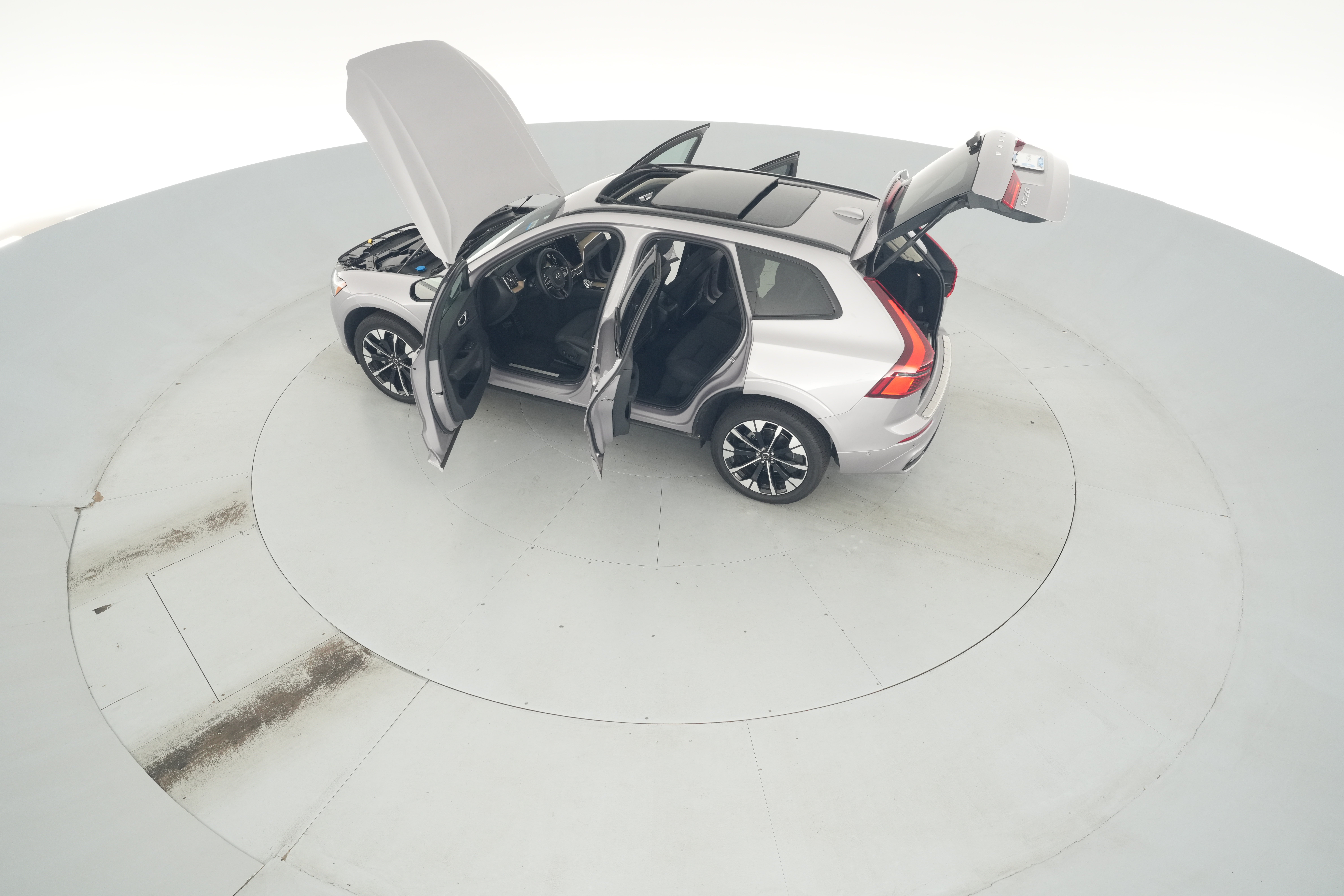 2026 Volvo XC60 Plus - Photo 48