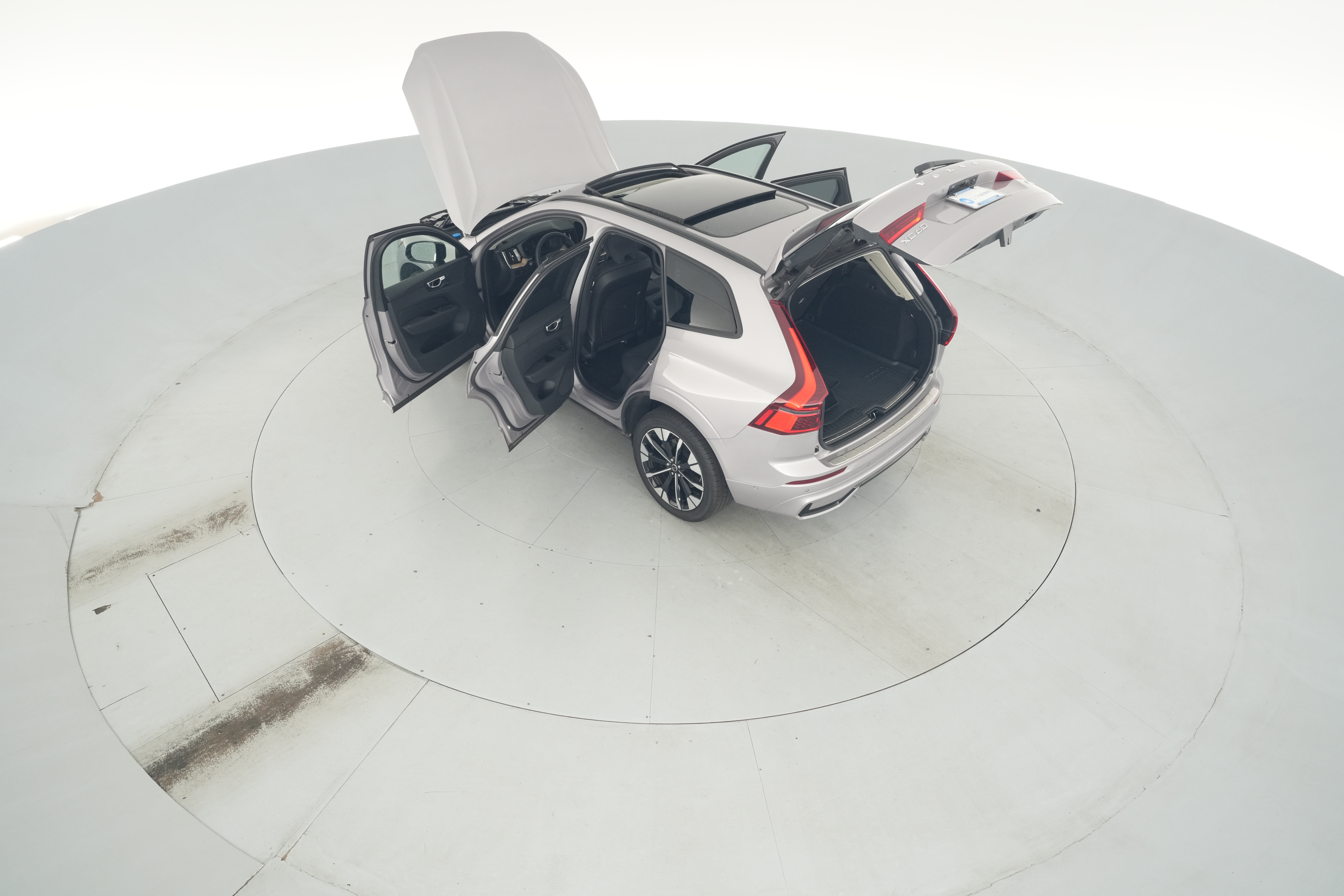 2026 Volvo XC60 Plus - Photo 49