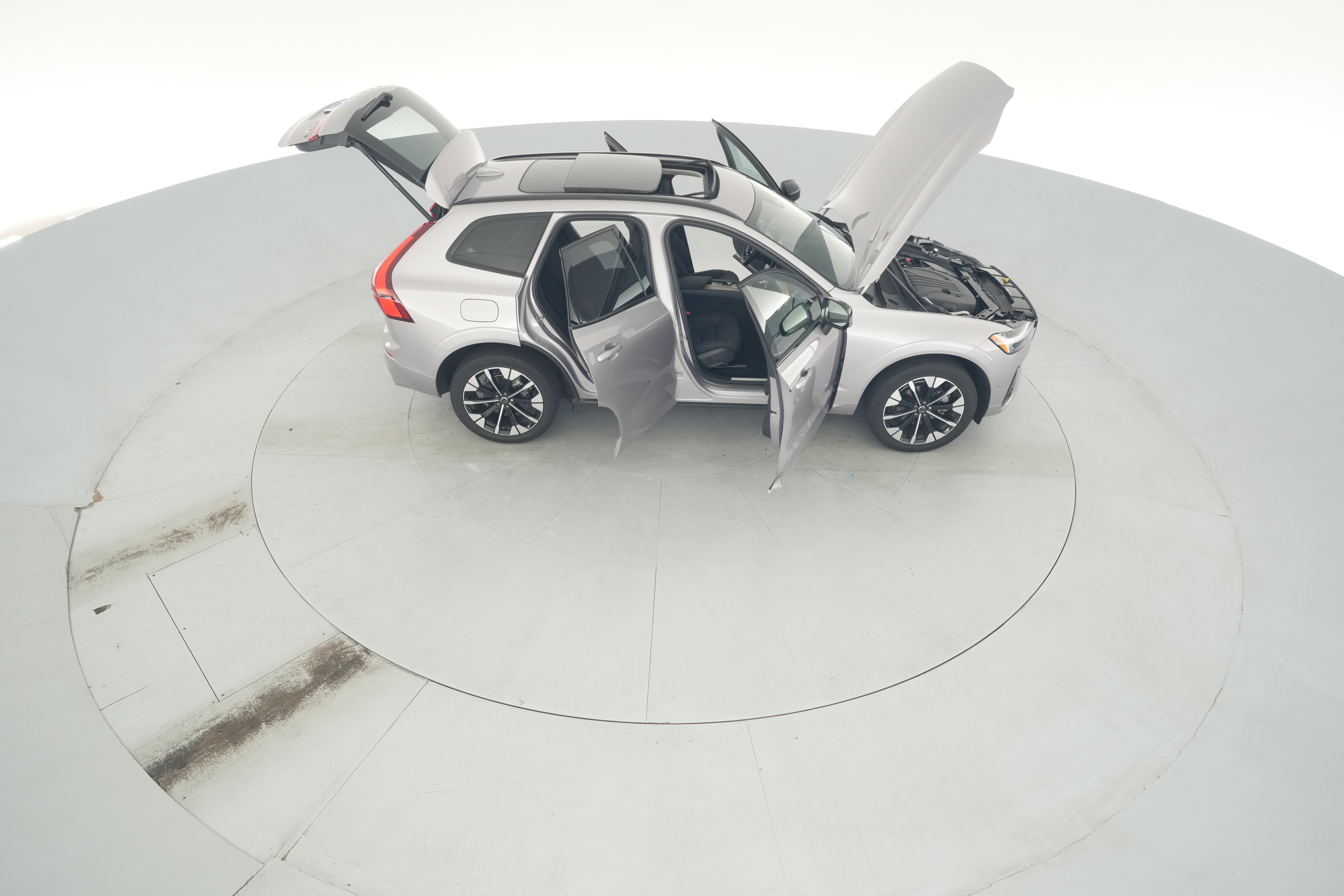 2026 Volvo XC60 Plus - Photo 55