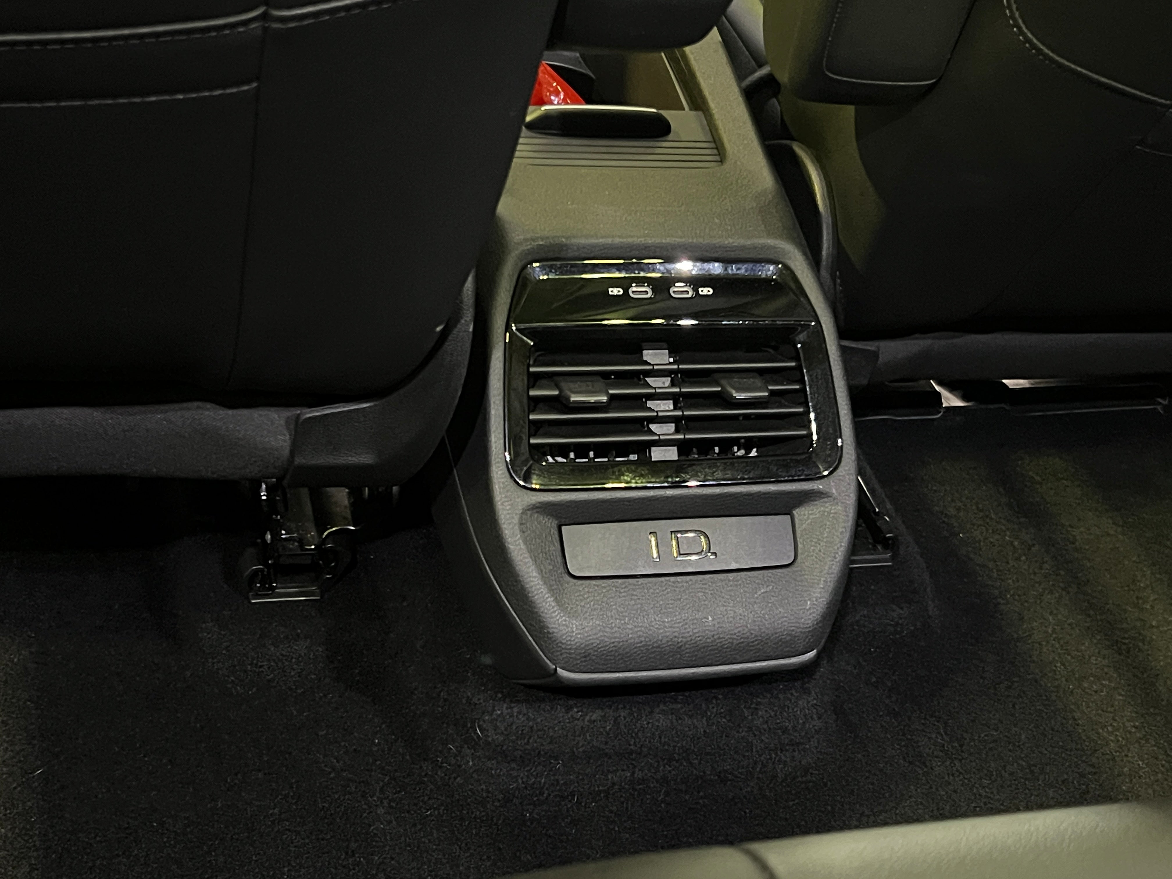 Used 2021 Volkswagen ID.4 PRO S with VIN WVGKMPE29MP046578 for sale in Auburn, WA