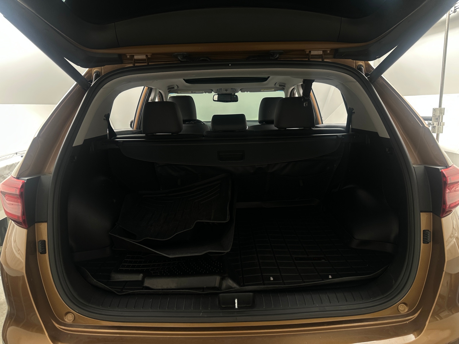 Thumbnail: 2020 Kia Sportage - 6