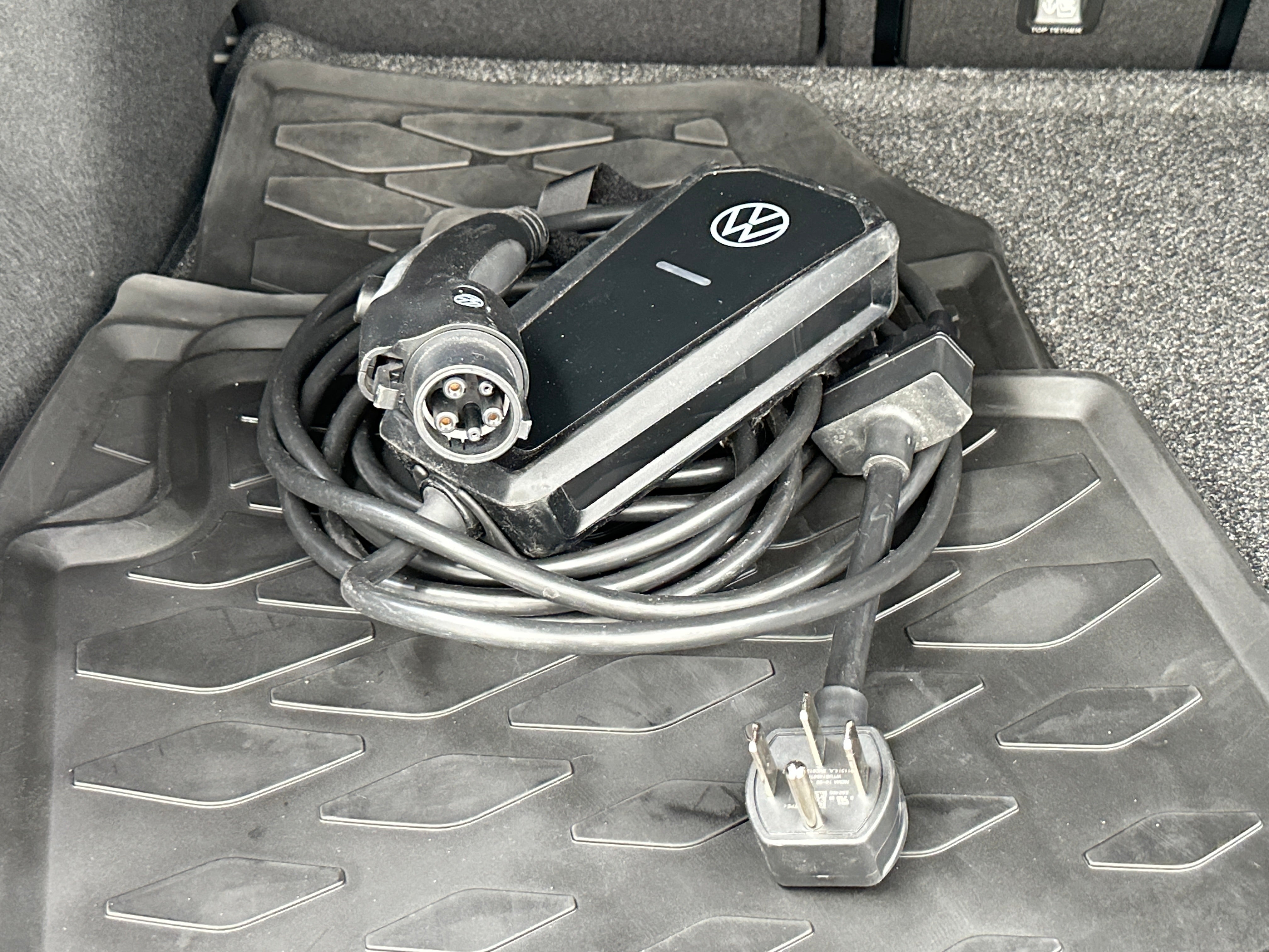 Used 2024 Volkswagen ID.4 S with VIN 1V25MPE83RC010663 for sale in Auburn, WA