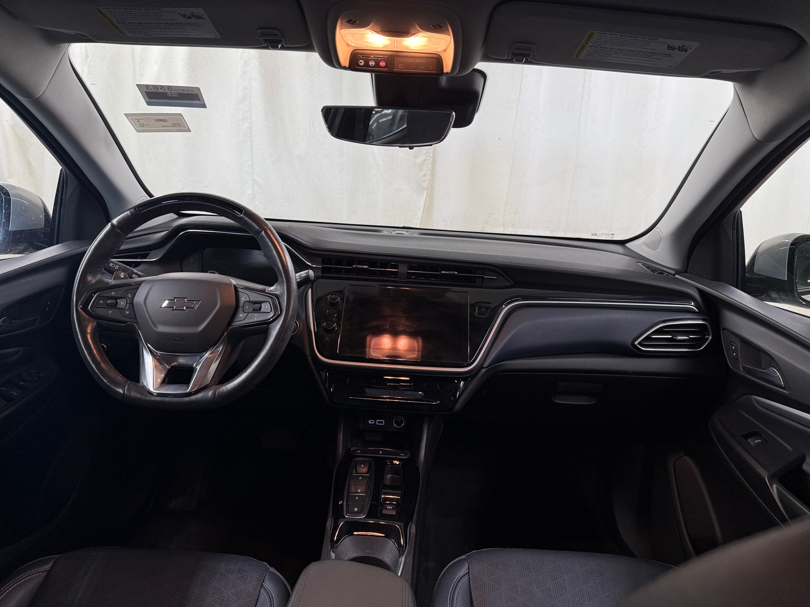 Thumbnail: 2023 Chevrolet Bolt EUV - 2