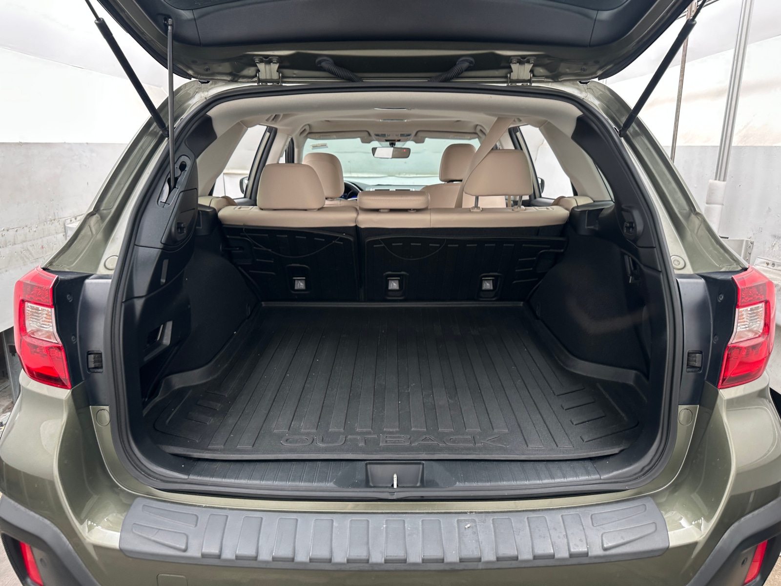 Thumbnail: 2018 Subaru Outback - 6