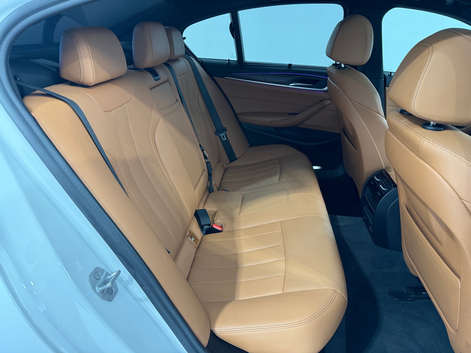 Thumbnail: 2021 BMW 5 Series - 5