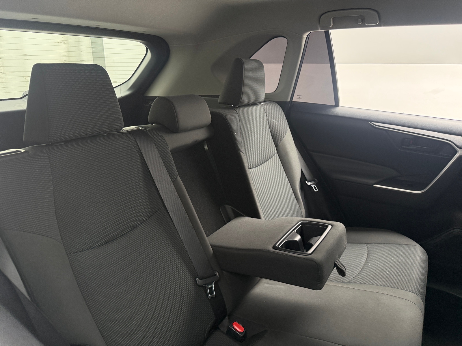 Thumbnail: 2021 Toyota RAV4 - 6