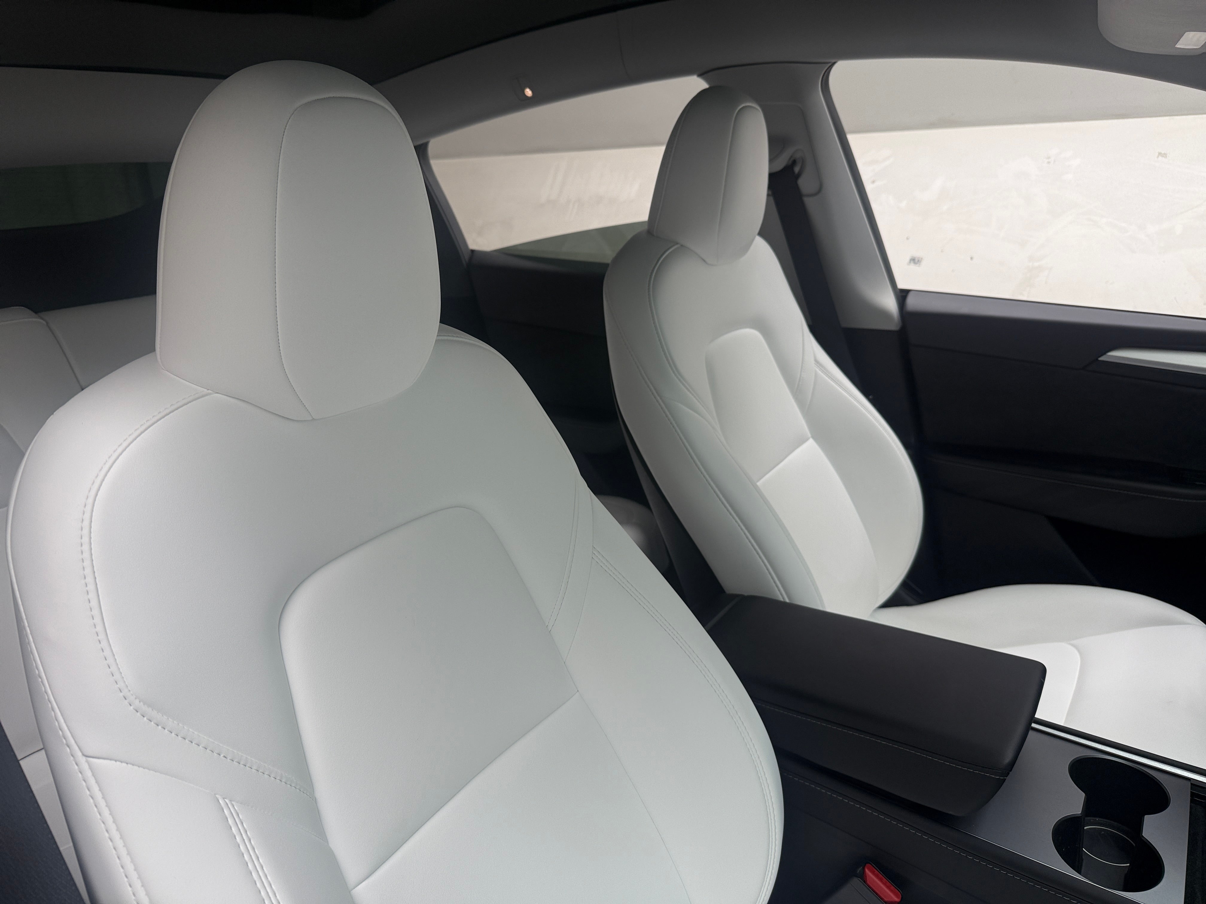 Used 2023 Tesla Model Y Long Range with VIN 7SAYGDEE2PA189868 for sale in Auburn, WA