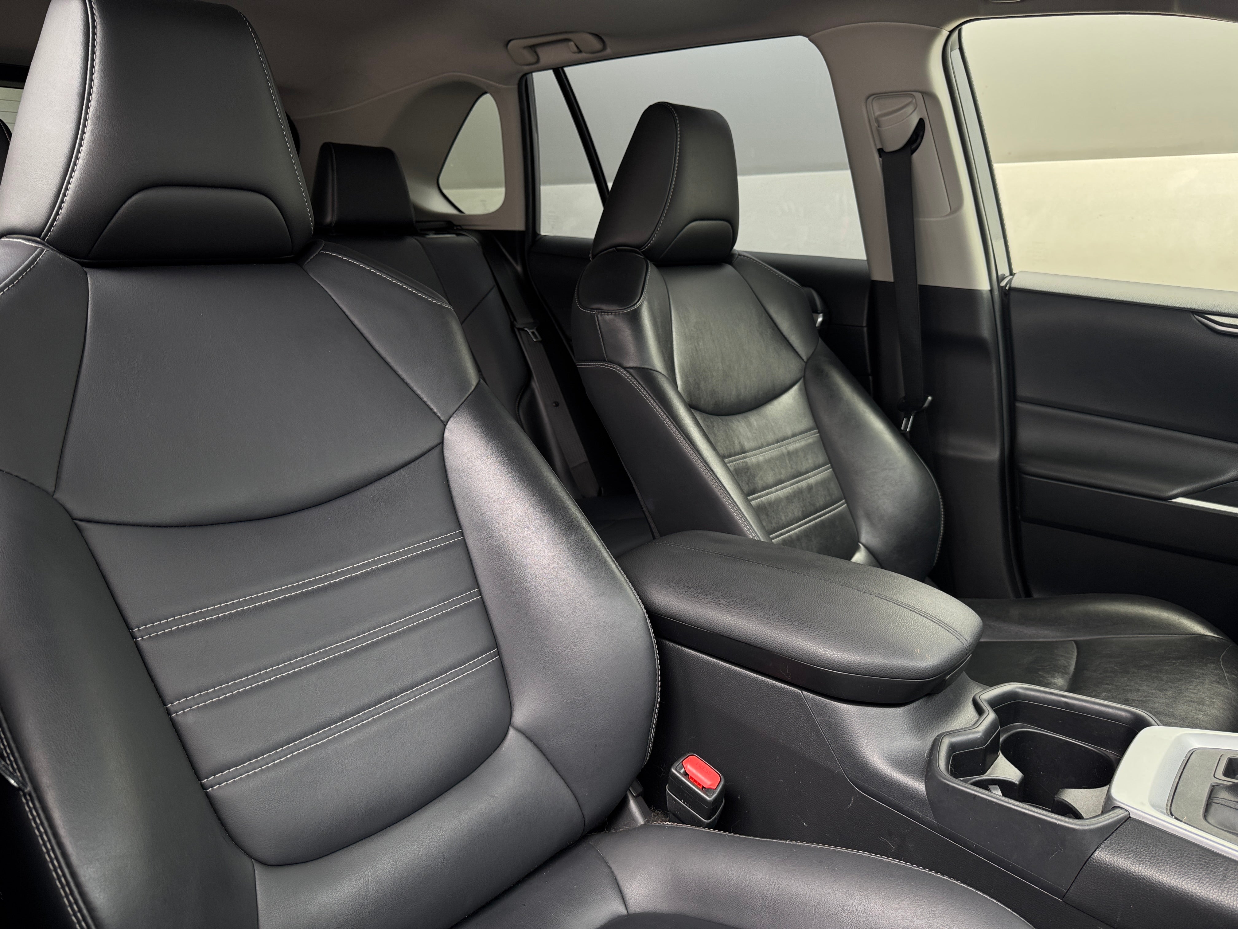 2020 Toyota RAV4 | Carvana