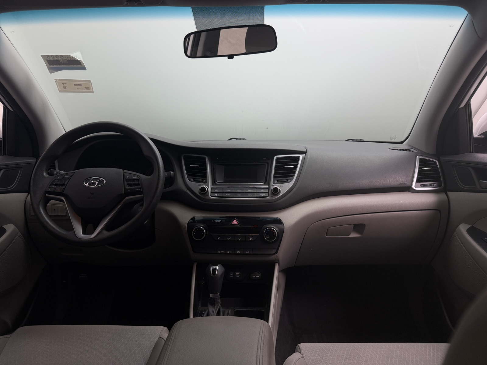 Thumbnail: 2016 Hyundai Tucson - 3