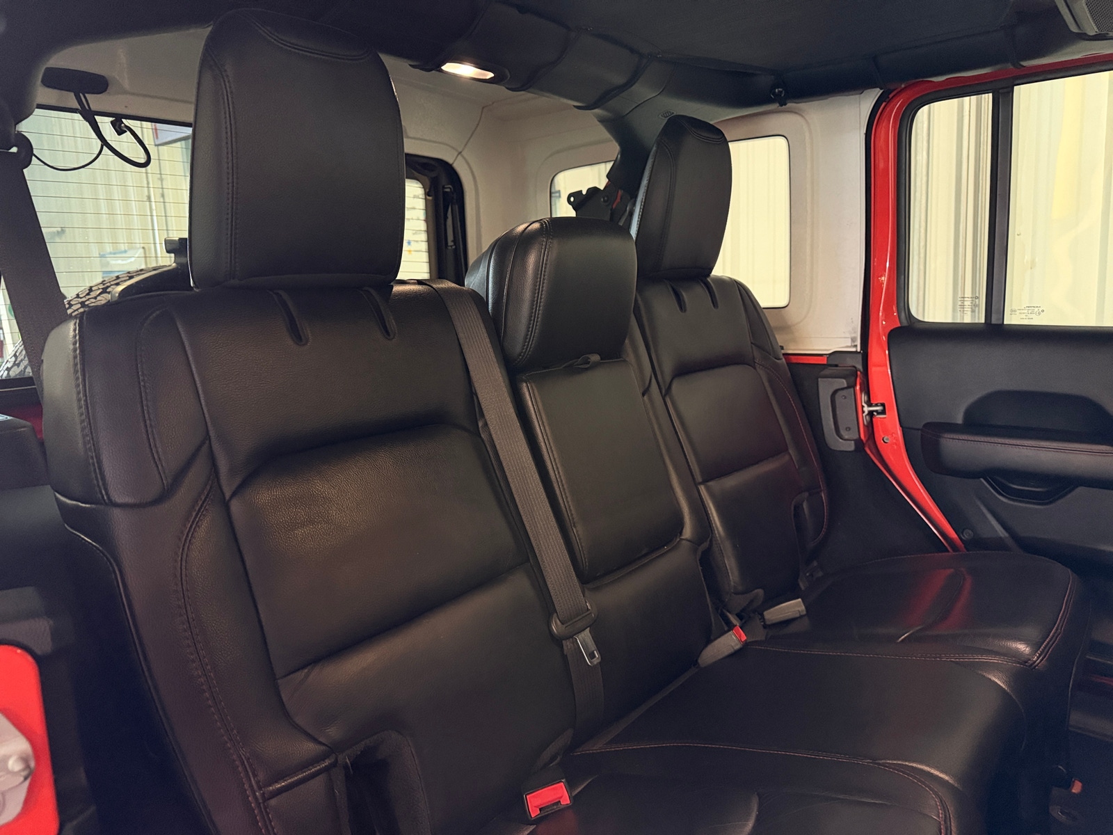 Thumbnail: 2019 Jeep Wrangler - 5