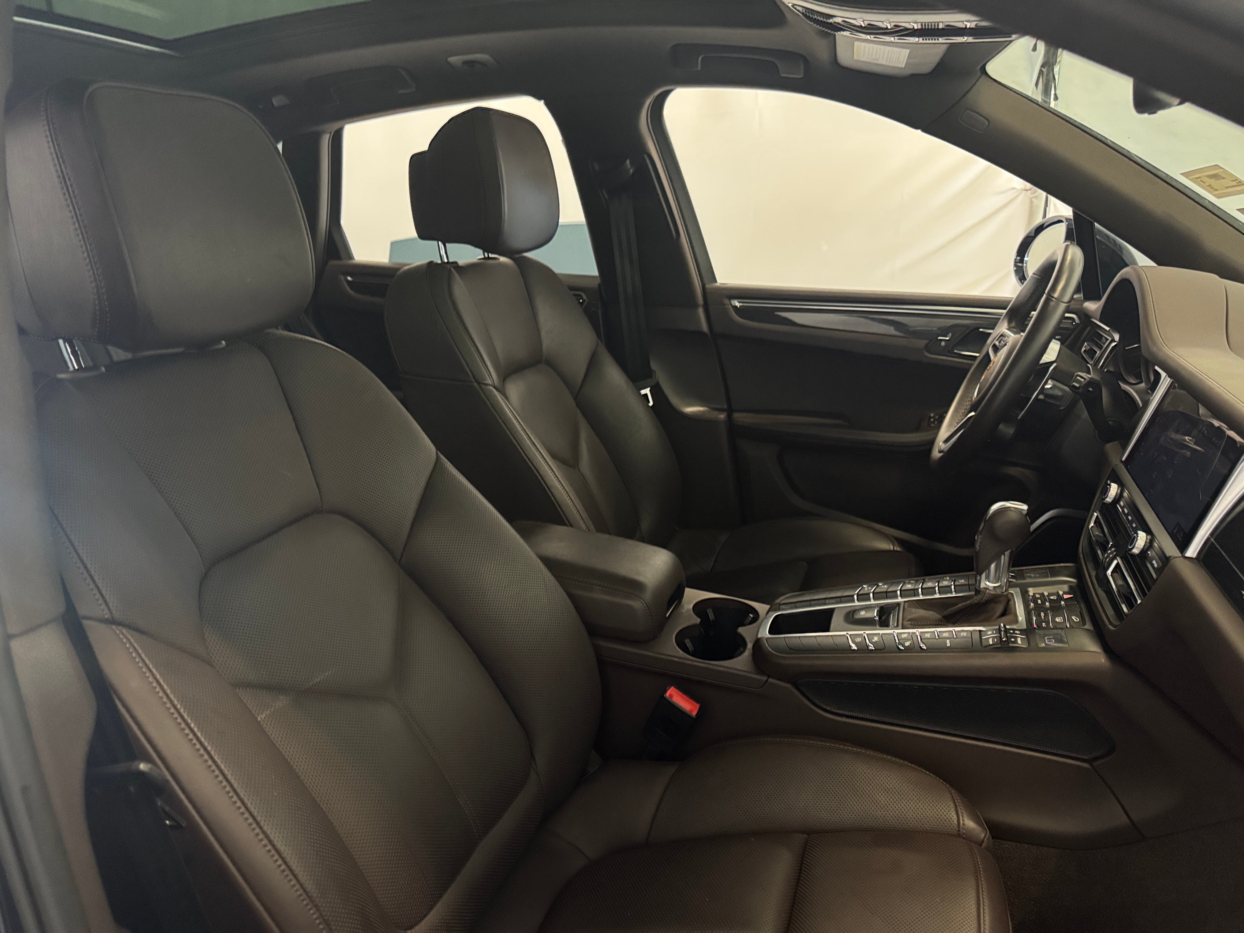 2021 Porsche Macan S