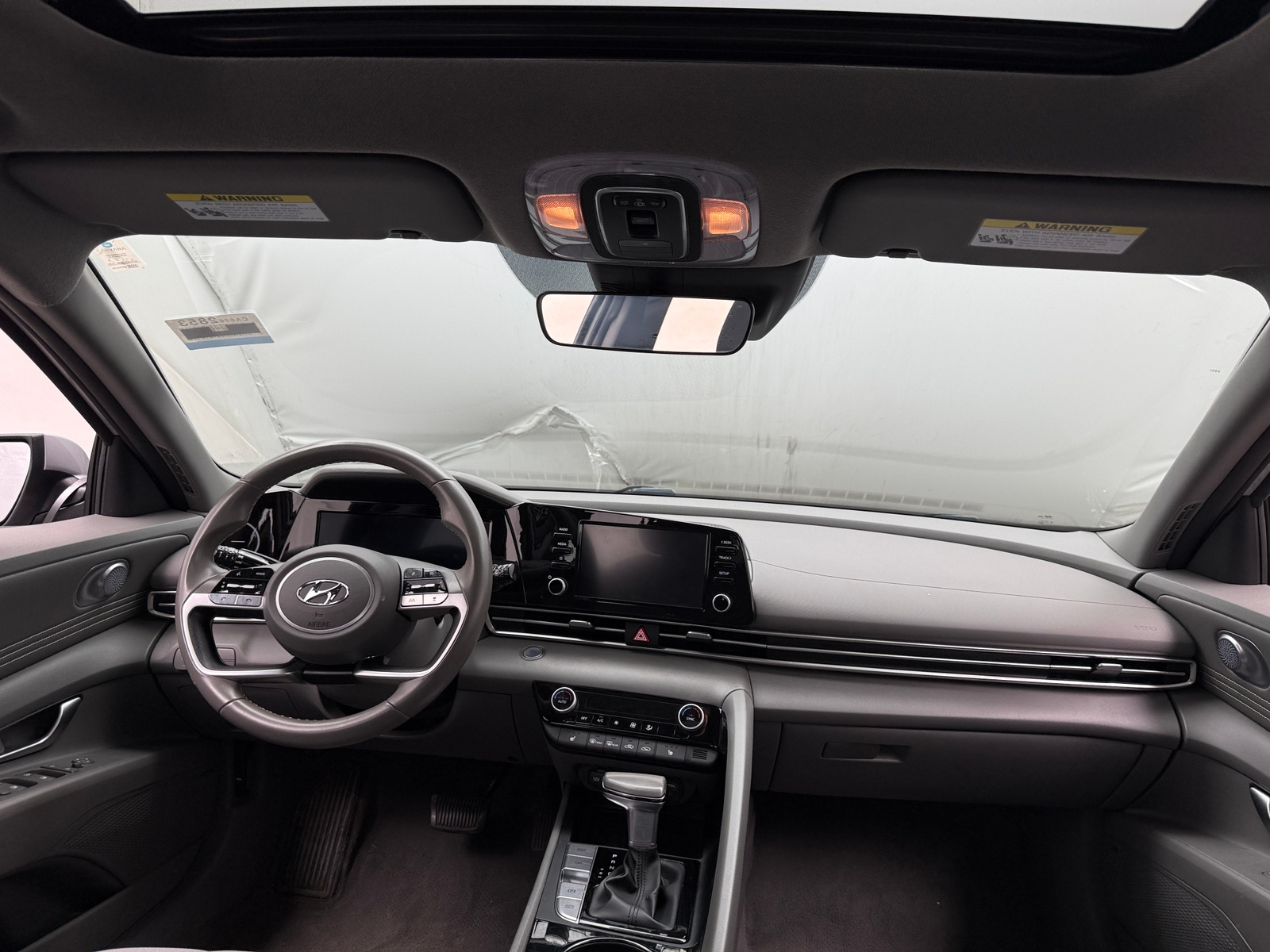 Thumbnail: 2022 Hyundai Elantra - 3