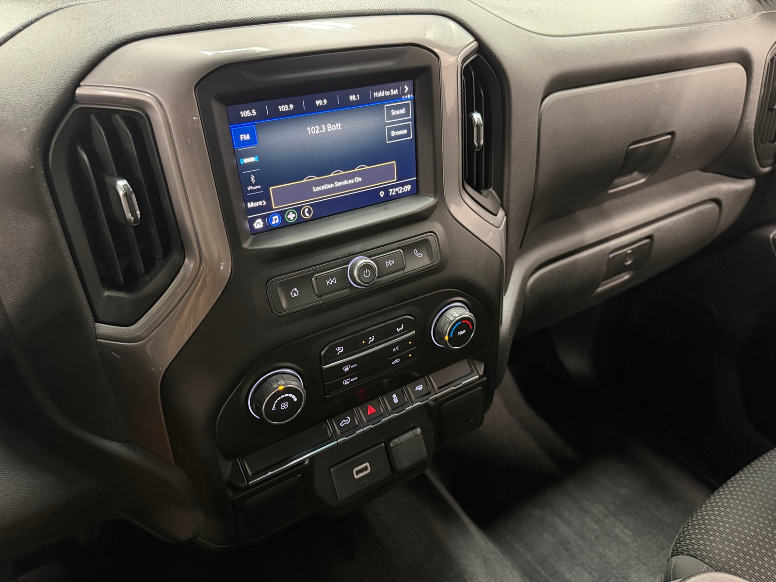 Thumbnail: 2020 Chevrolet Silverado 1500 - 4