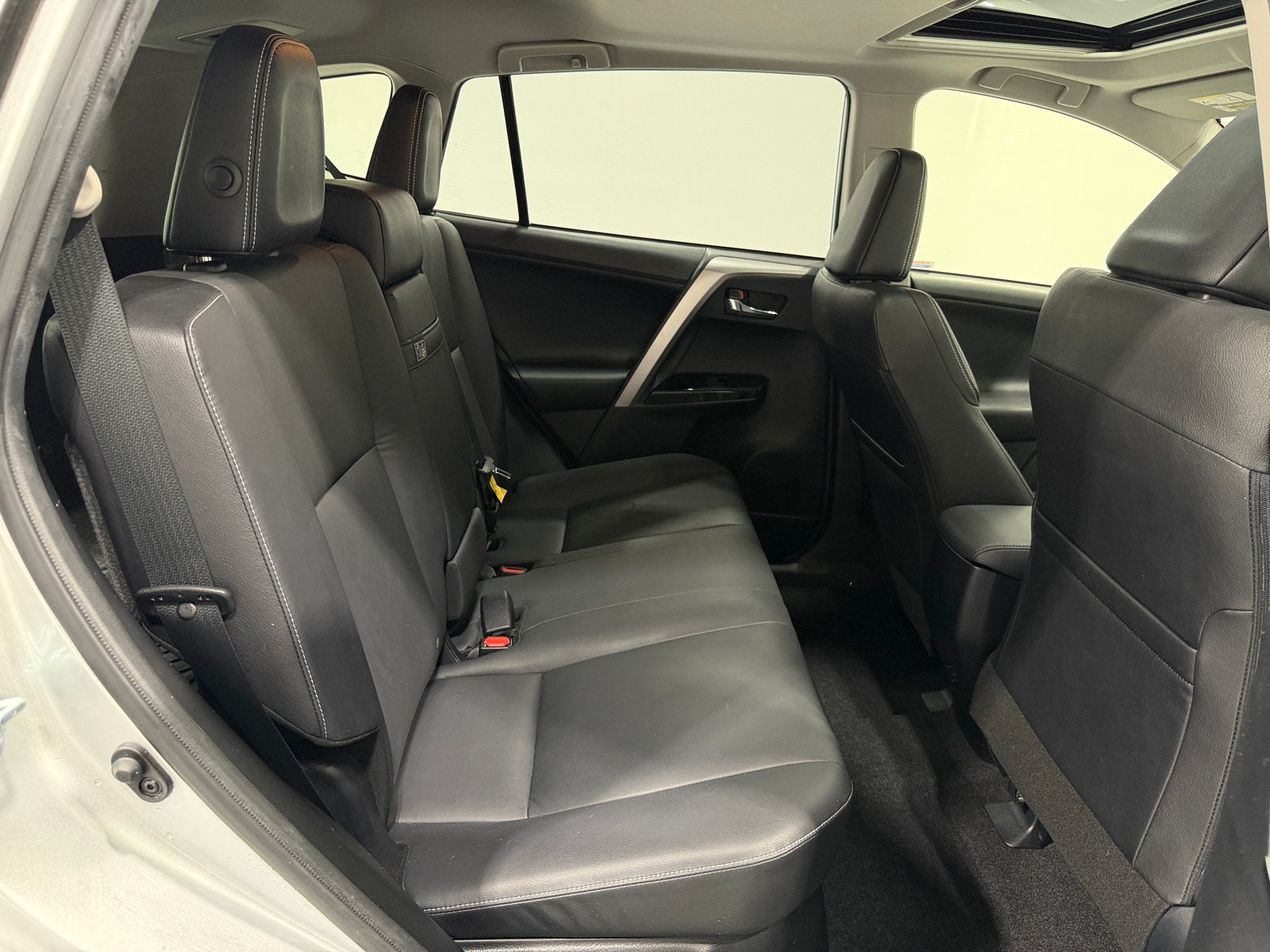 Thumbnail: 2016 Toyota RAV4 - 5