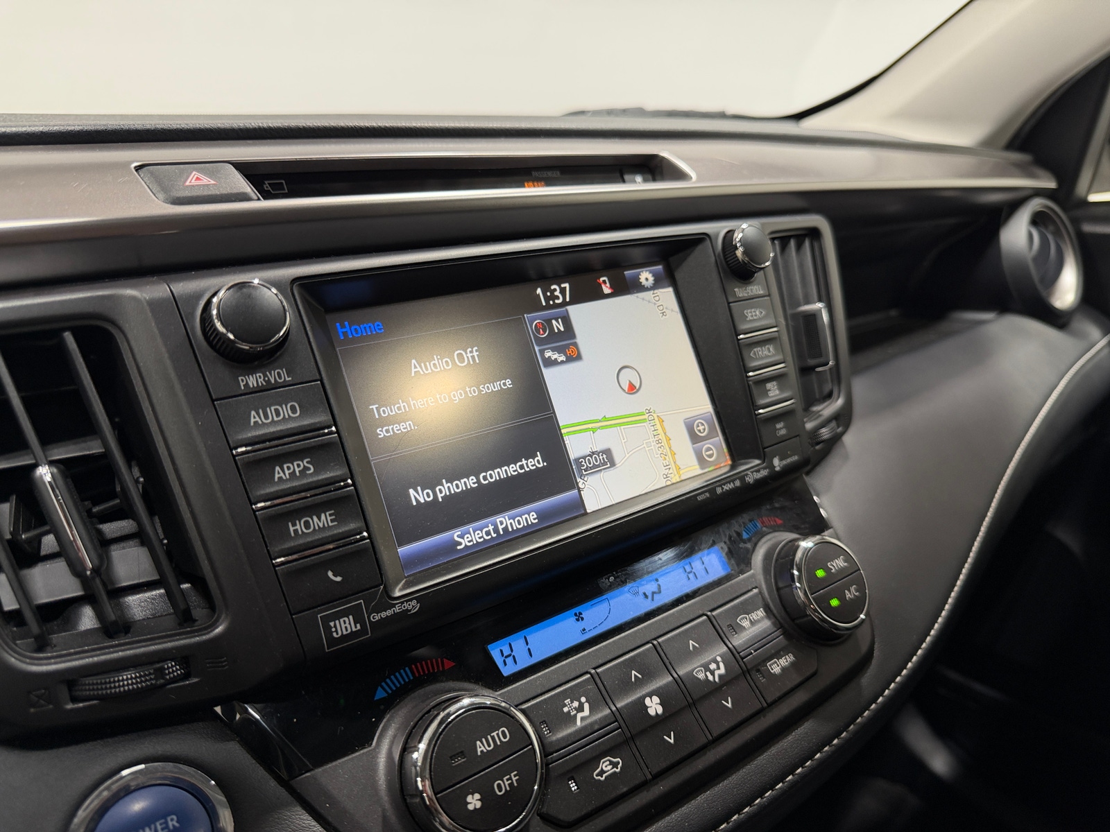 Thumbnail: 2016 Toyota RAV4 - 3