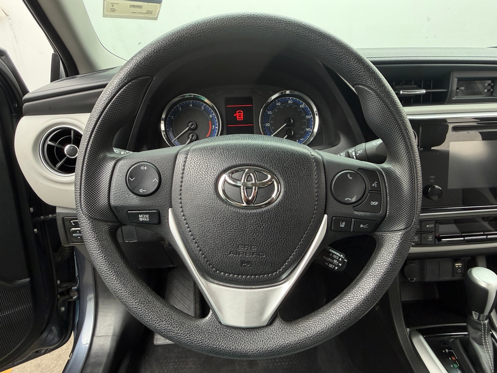 Thumbnail: 2017 Toyota Corolla - 5