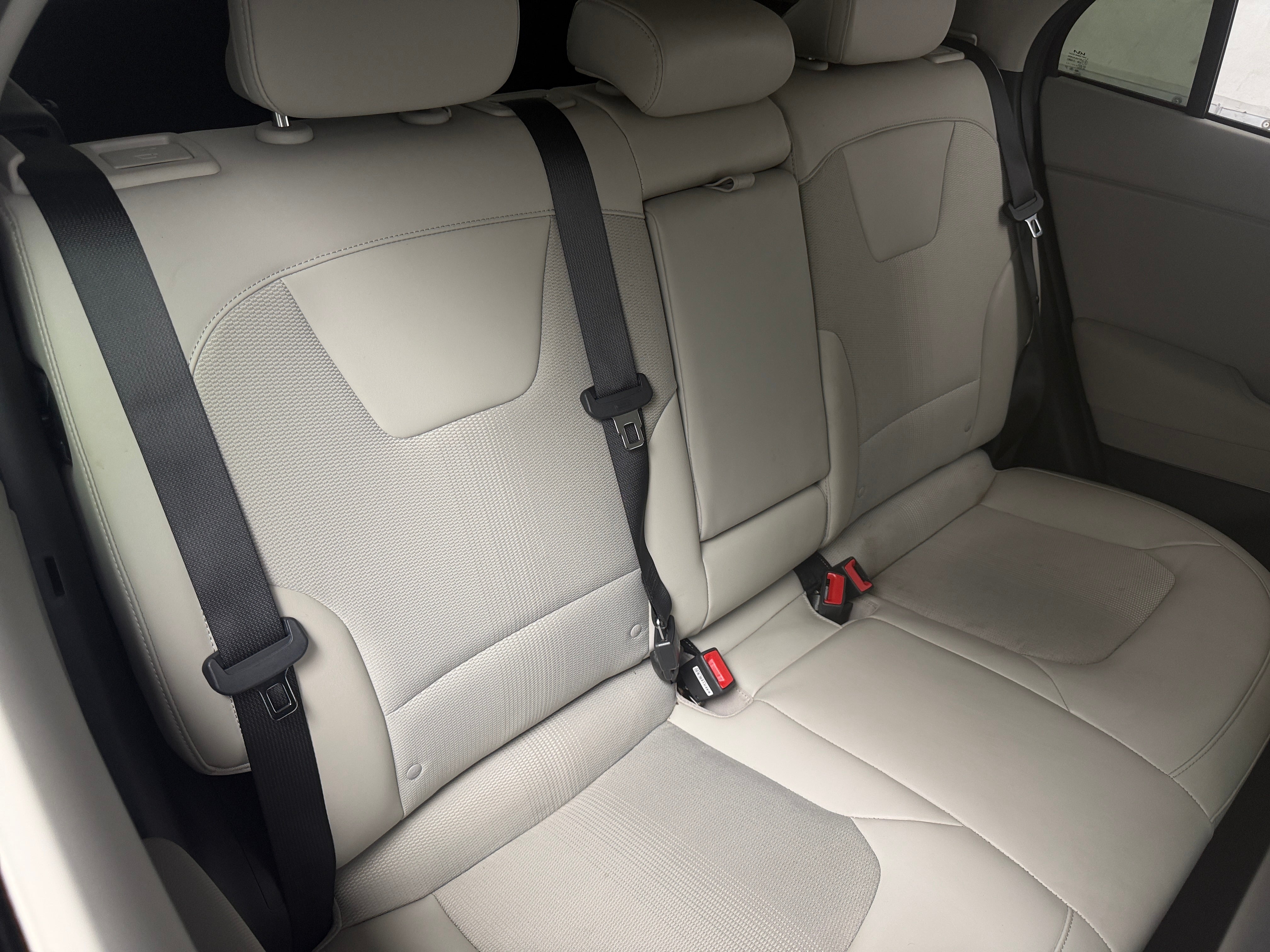 Used 2023 Kia Niro Wind with VIN KNDCR3L11P5046653 for sale in Oak Creek, WI