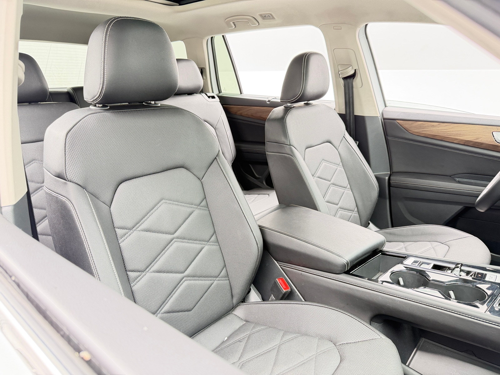 Thumbnail: 2026 Volkswagen Atlas - 2