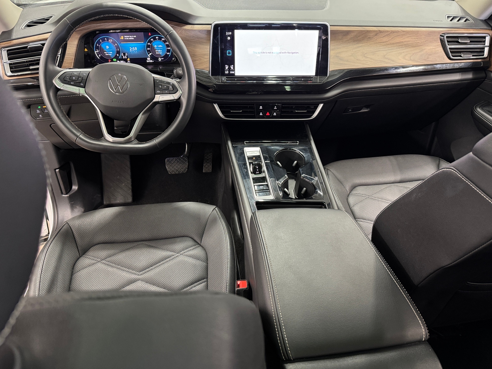 Thumbnail: 2026 Volkswagen Atlas - 3