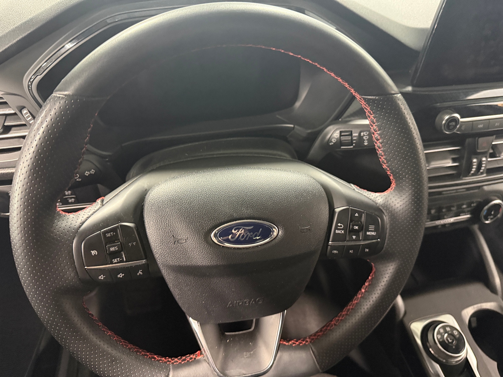 Thumbnail: 2025 Ford Escape - 5