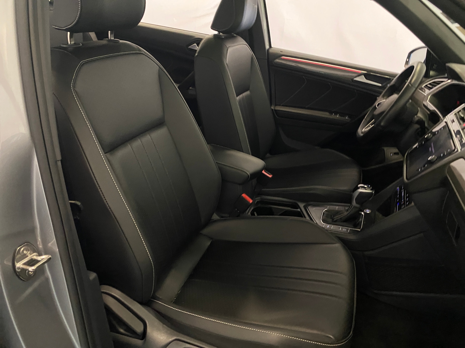 Thumbnail: 2024 Volkswagen Tiguan - 2